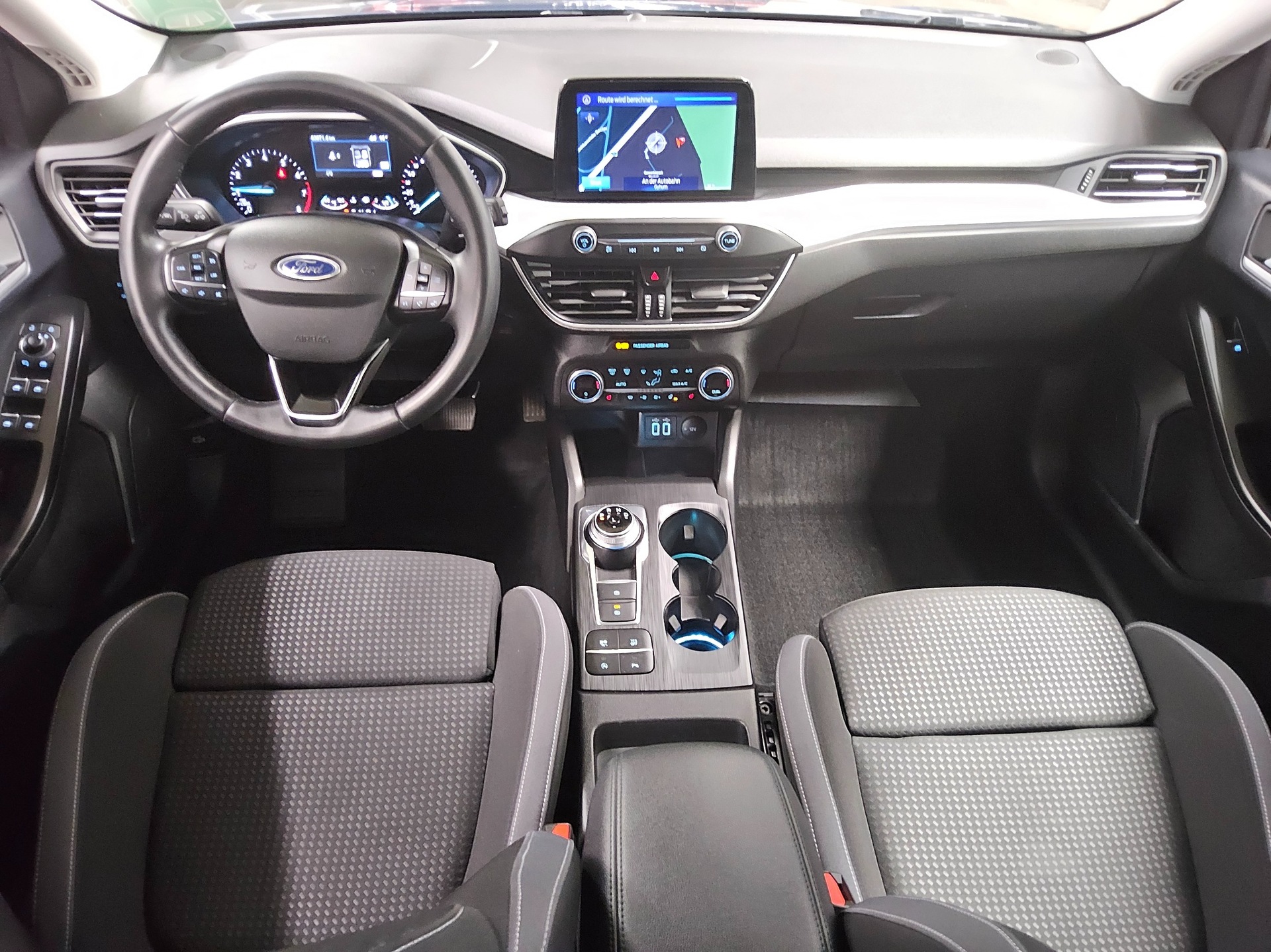 Ford Focus Turnier 1.0 EB Cool&Connect Navi LED PDC 5