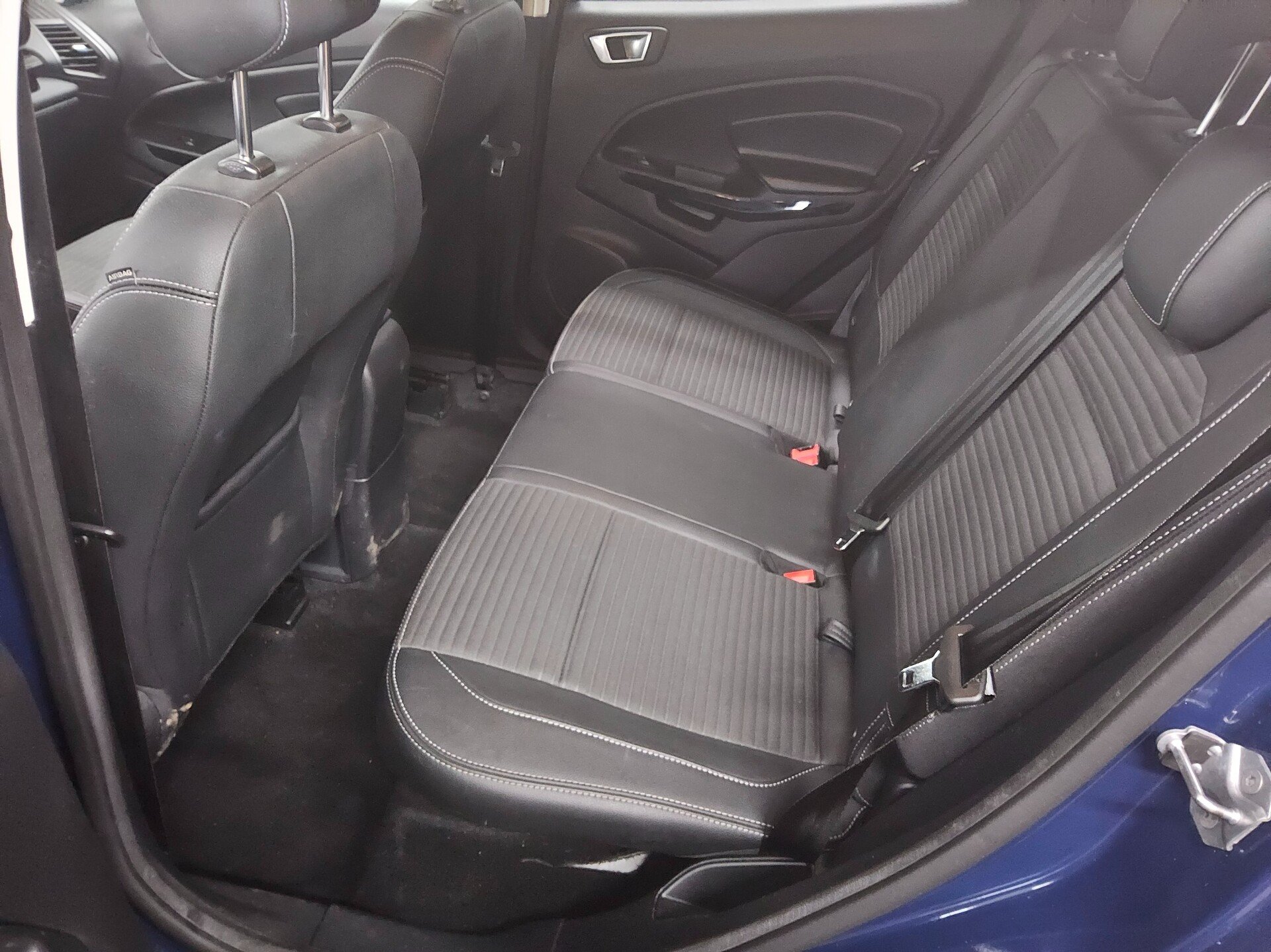 Ford EcoSport 1.0 EB Titanium LED T-Leder RFK 13
