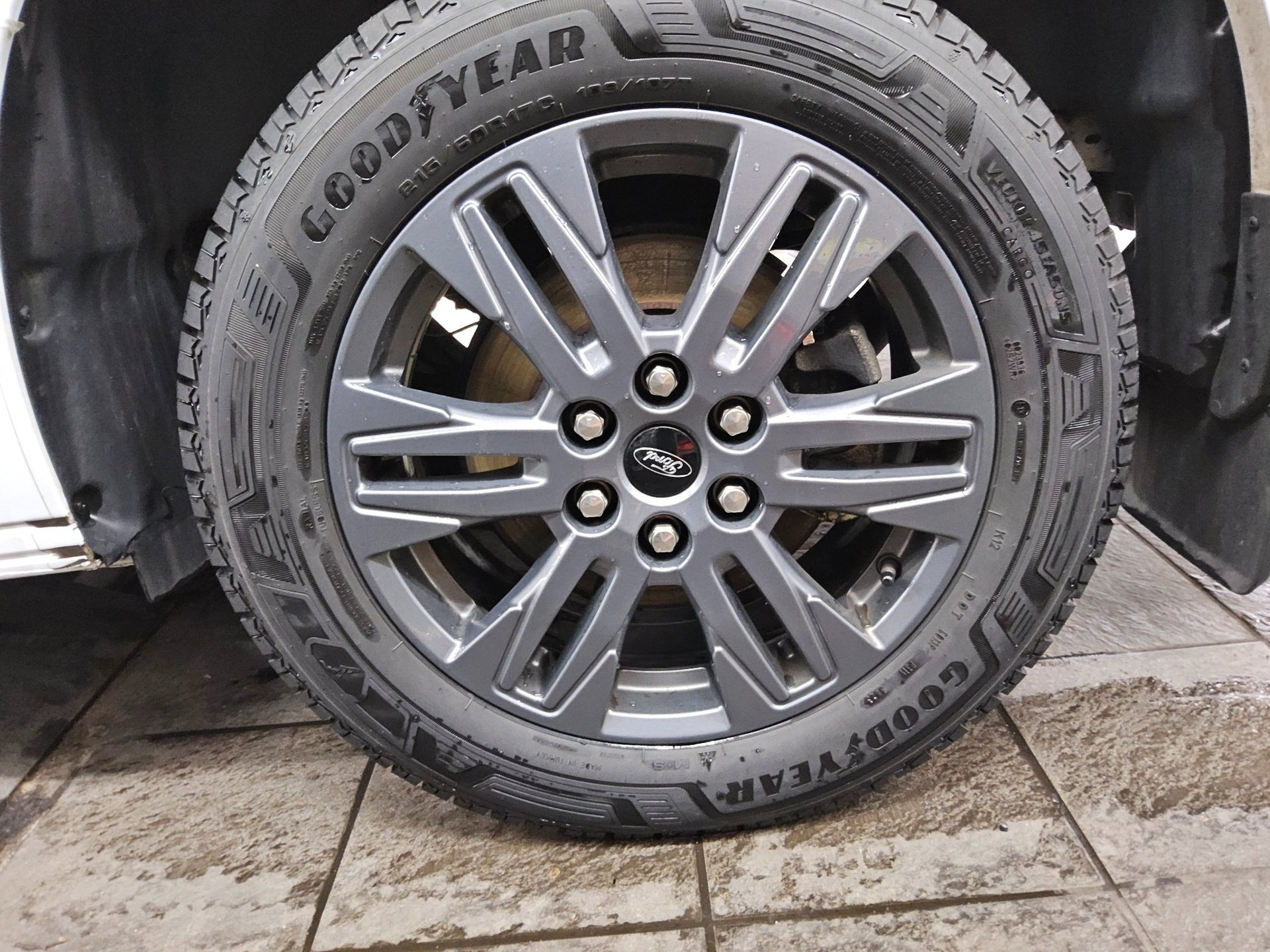 Ford Tourneo Custom 2.0 EB Titanium 8-Sitzer Navi LED 11