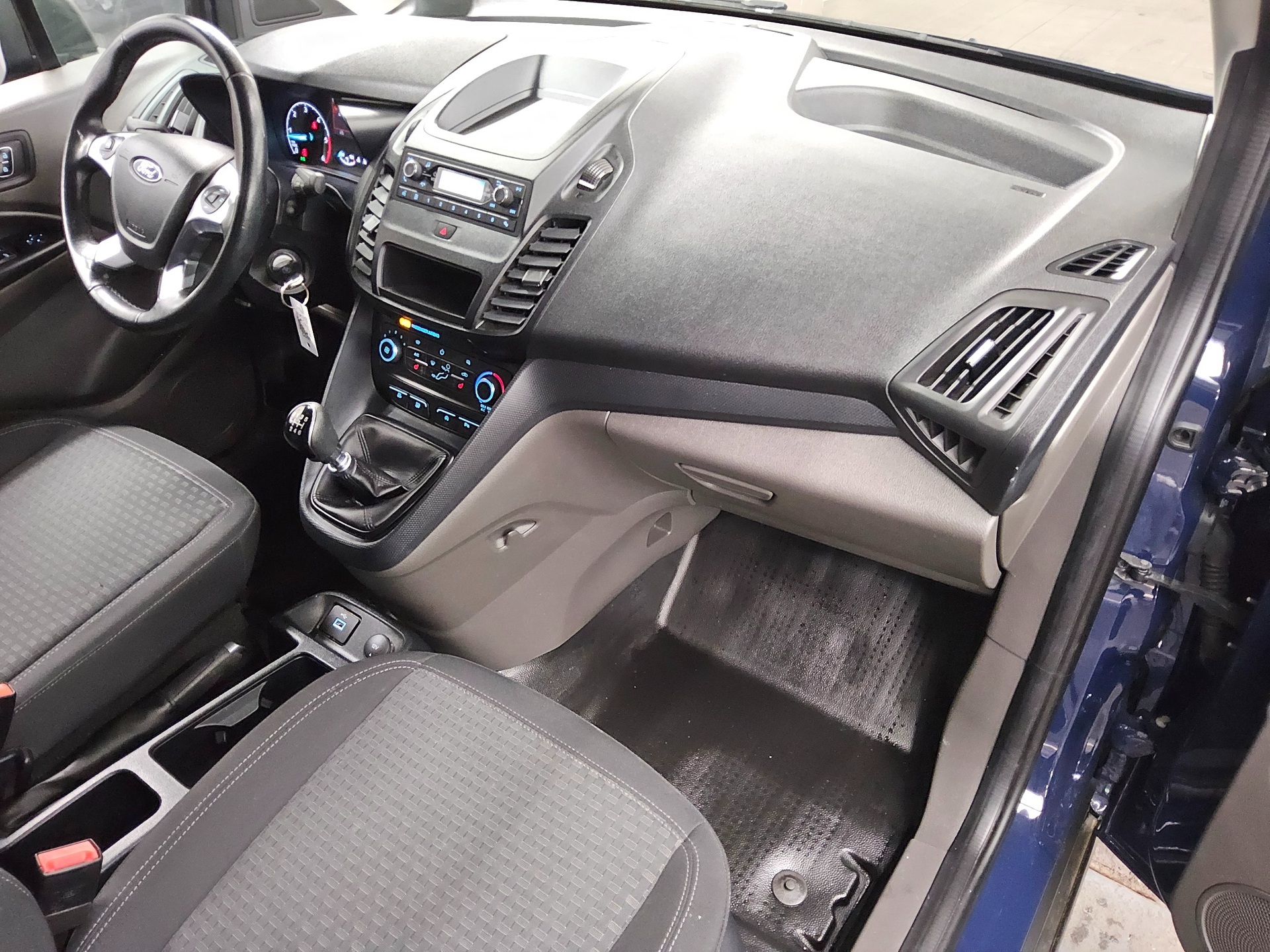 Ford Transit Connect 1.5 EB Trend Klima PDC DAB 5