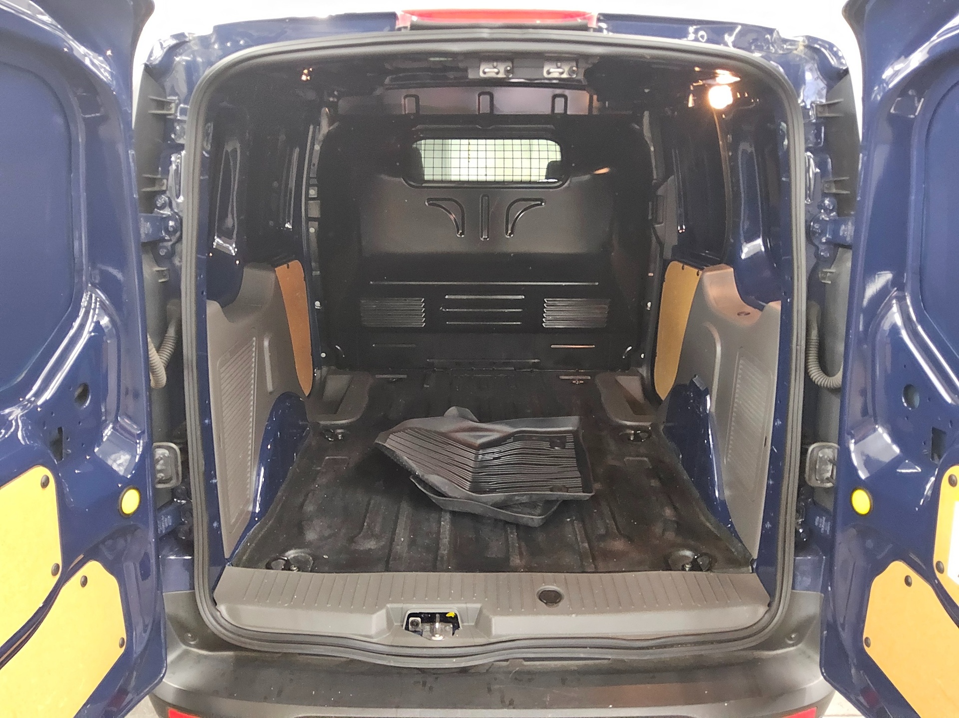 Ford Transit Connect 1.5 EB Trend Klima PDC DAB 11