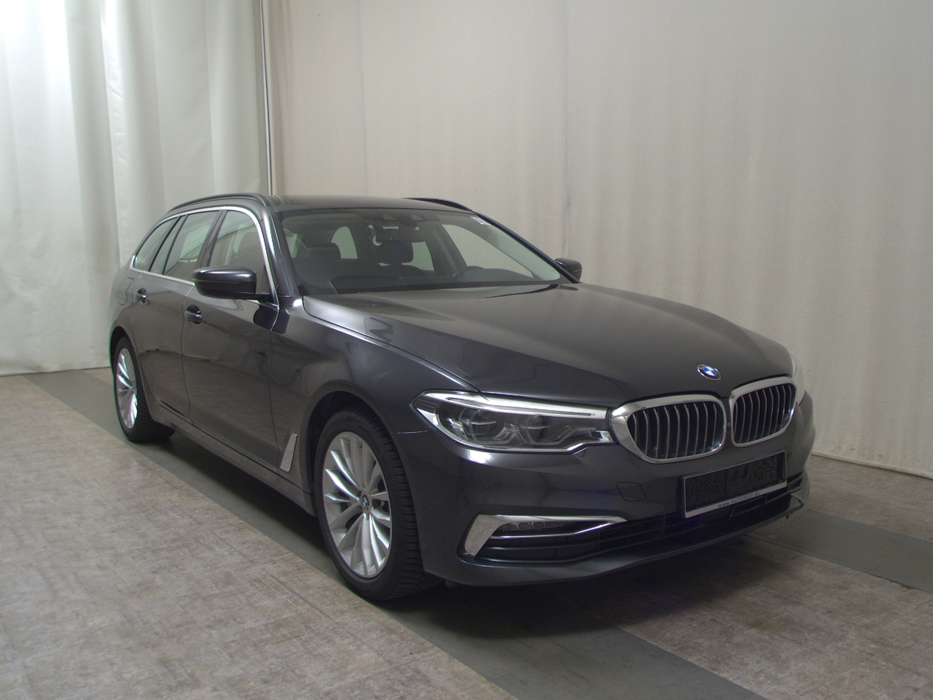 BMW 530dA Touring xDr Luxury-Line Navi HuD H/K LED 3