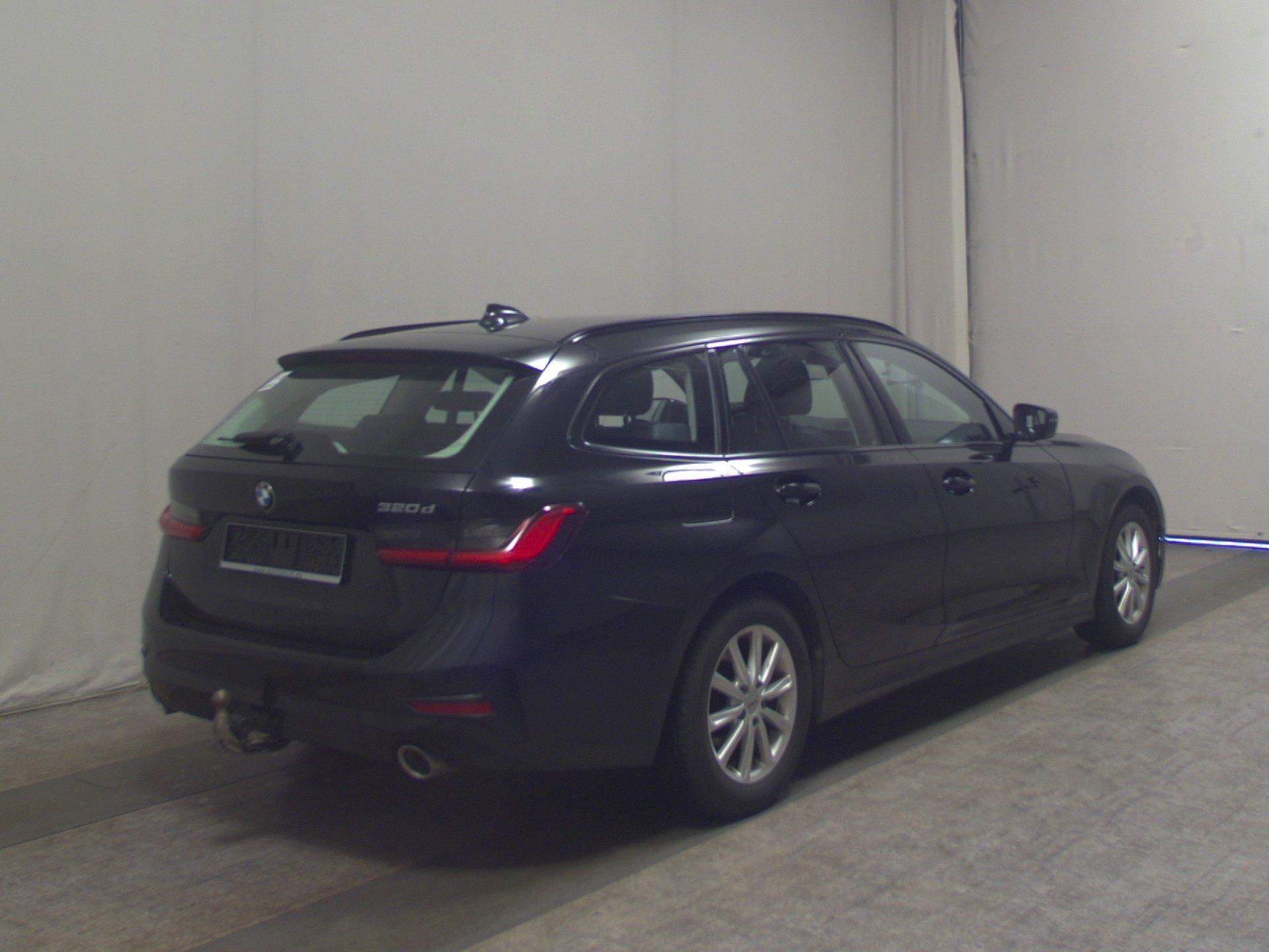 BMW 320dA Touring Sport-Line Nav LED LC-Pro AHK HiFi 4