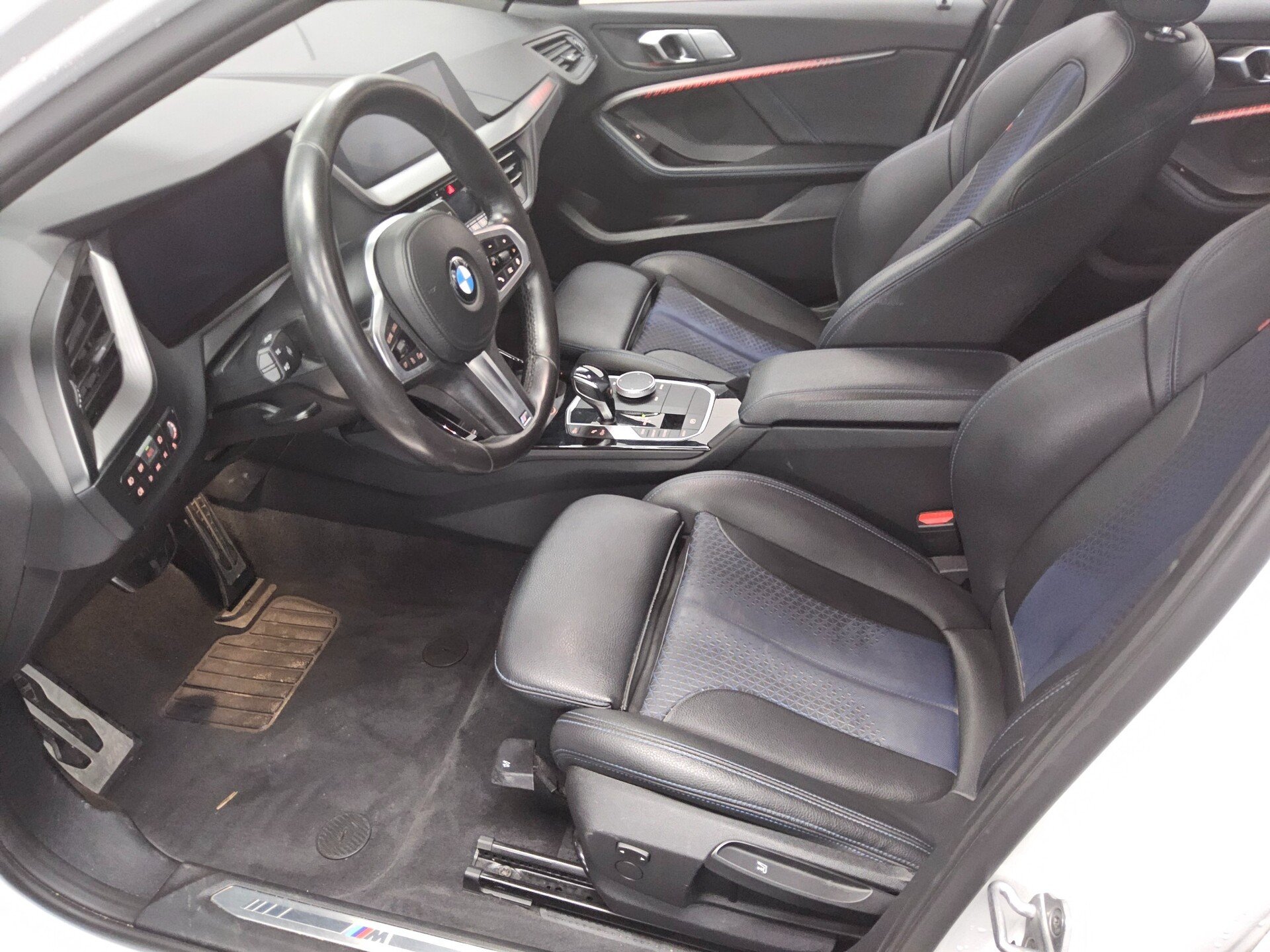 BMW 120dA M-Sport T-Leder Navi LED LC-Pro PDC Shz 9