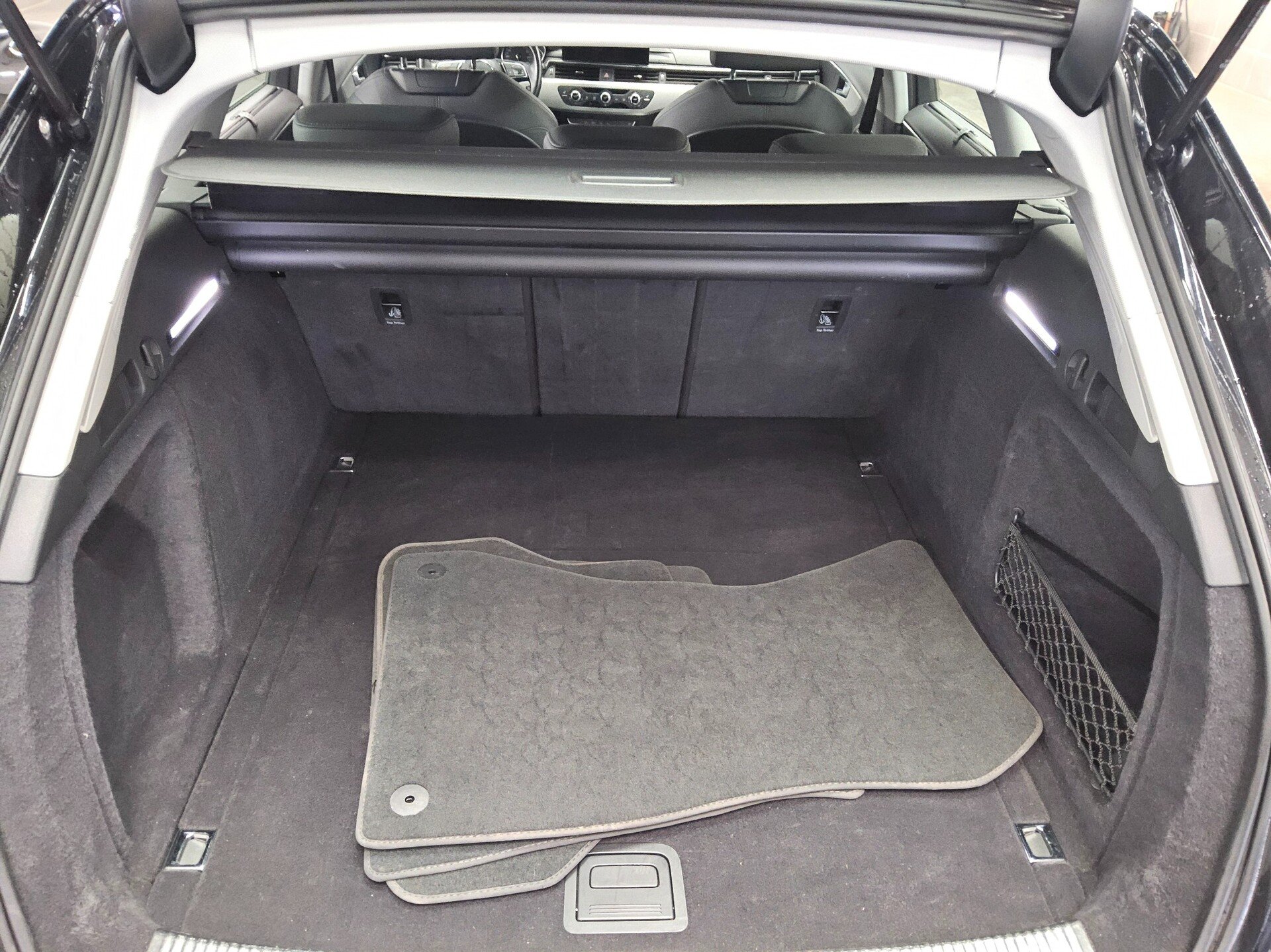 Audi A4 Avant 35 TDI Leder Navi+ LED Kamera 11