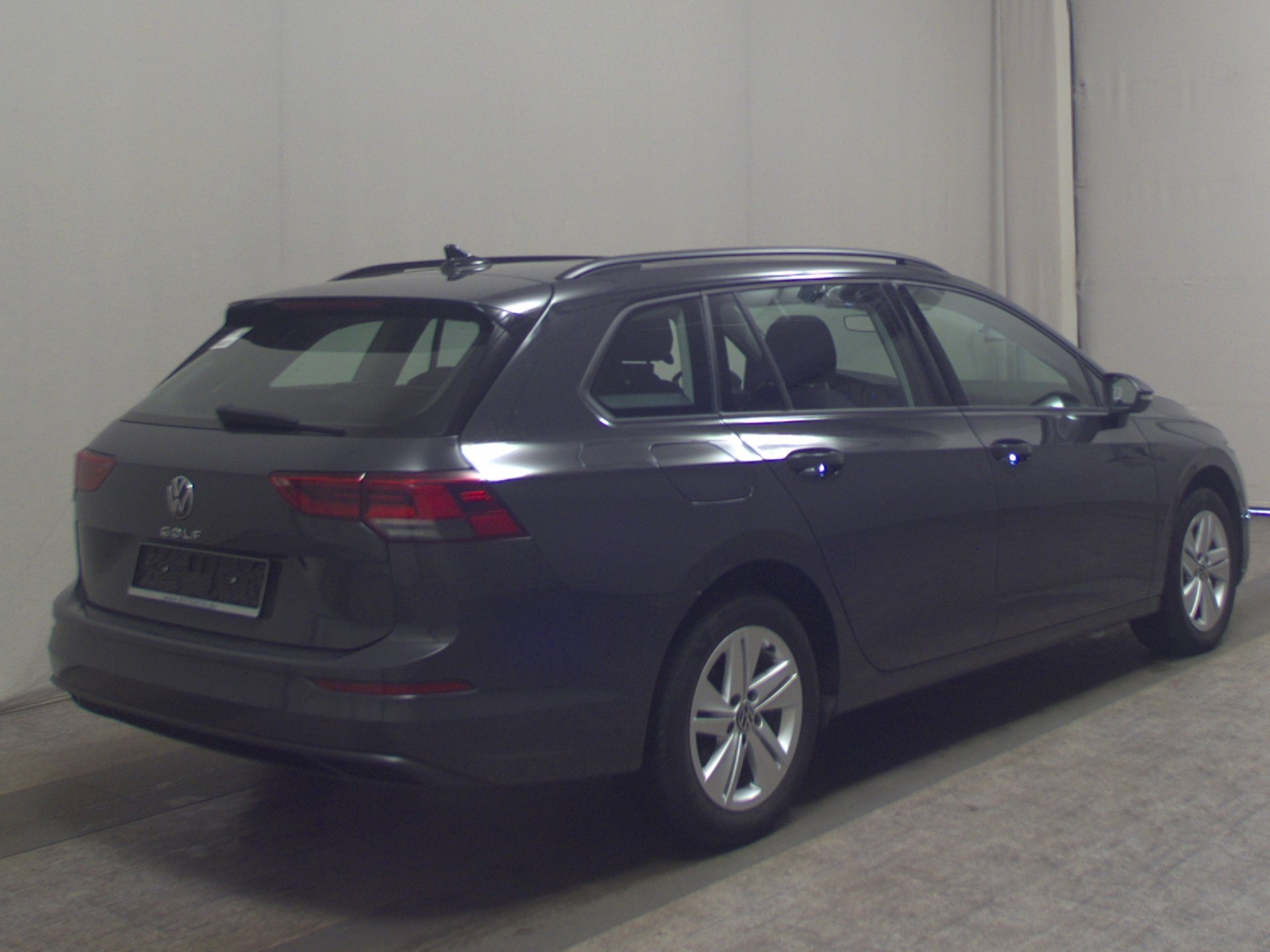Volkswagen Golf-8 Var. 2.0 TDI Life Navi LED DC Pano ACC 4