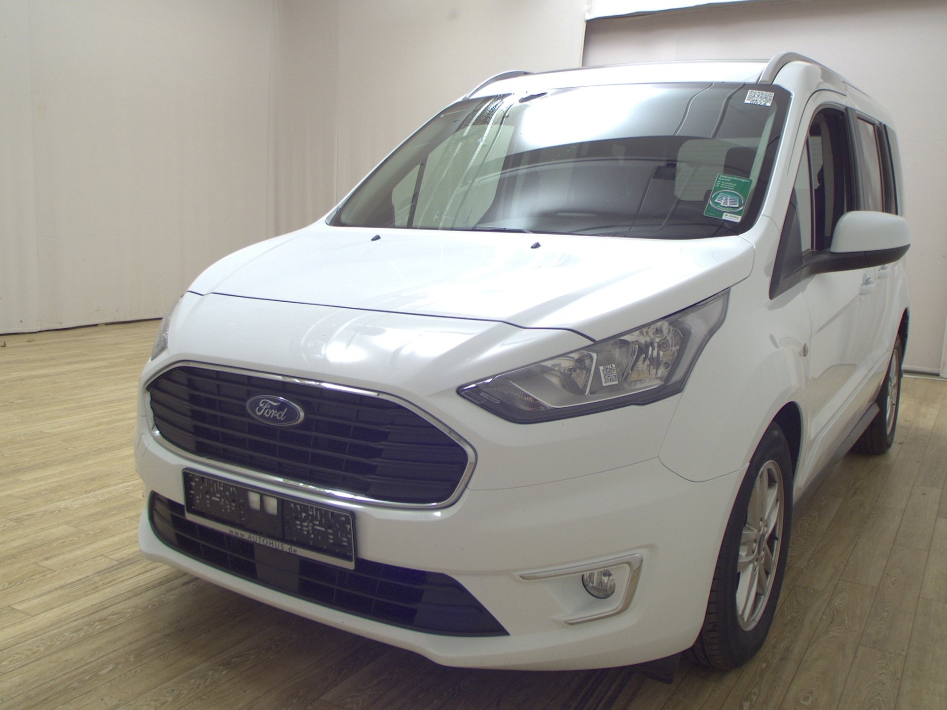 Ford Tourneo Connect 1.5 EB Titanium 5-Sitze Nav Pano 2