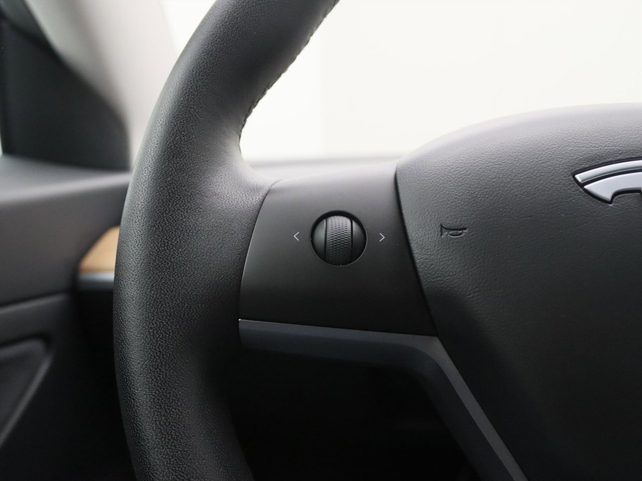 Tesla Model 3 Standard RWD Plus 89% SoH [ LFP ACCU+AUTOPILOT+60 kWh+PREMIUM AUDIO ] 21