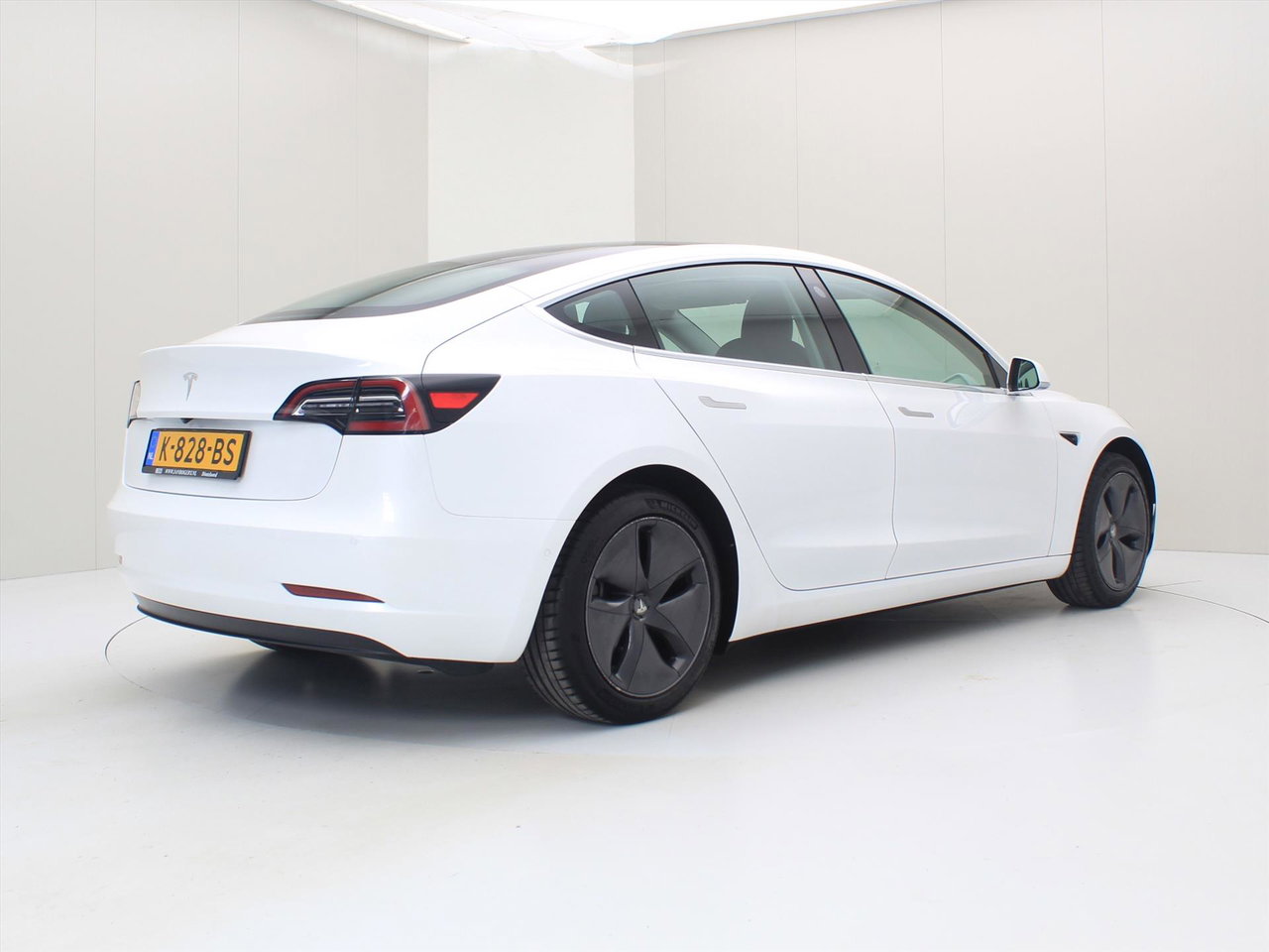 Tesla Model 3 Standard RWD Plus 89% SoH [ LFP ACCU+AUTOPILOT+60 kWh+PREMIUM AUDIO ] 2