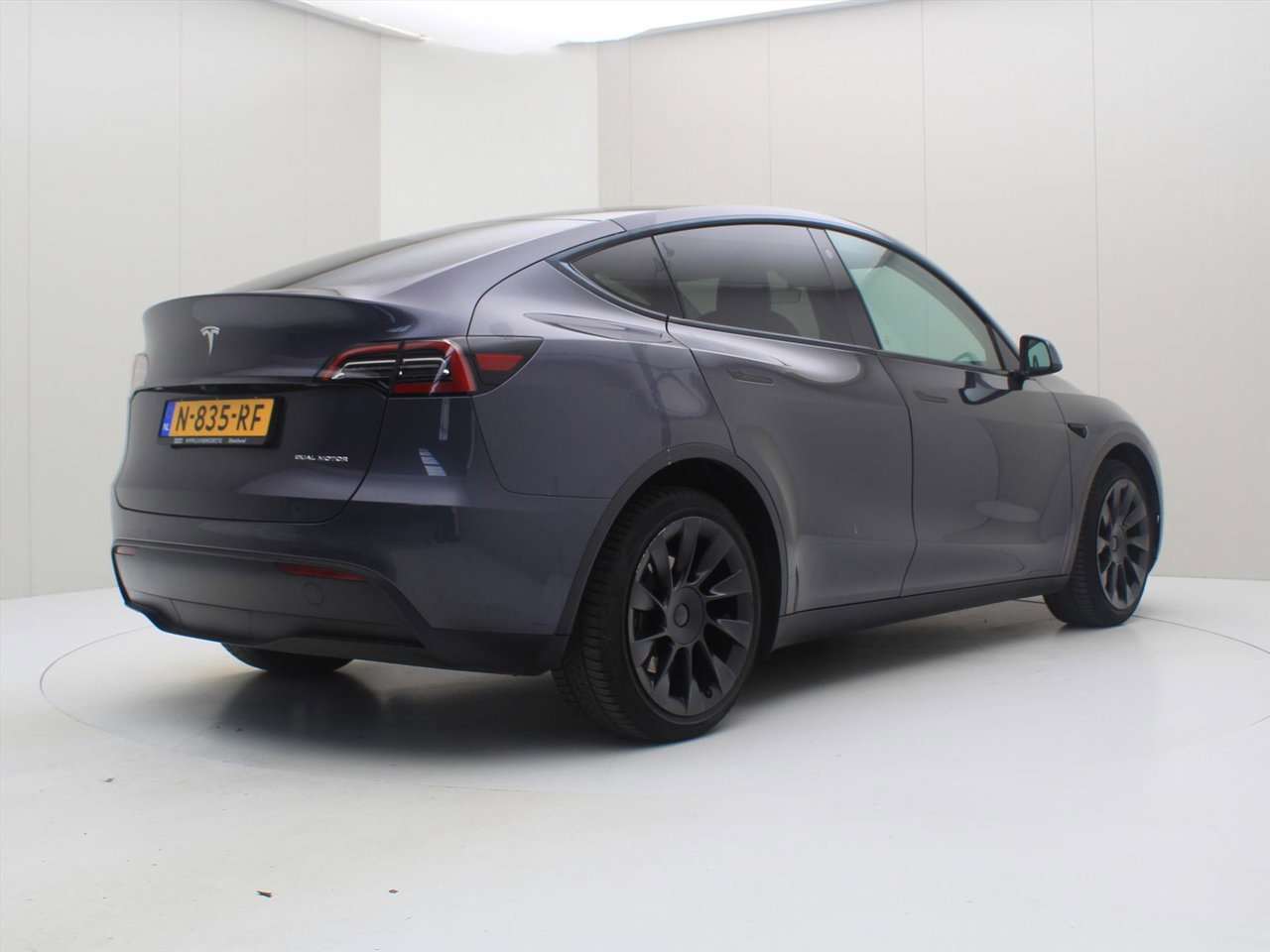 Tesla Model Y Long-Range AWD 351pk 75 kWh [ AUTOPILOT+20 INCH+533KM WLTP+PREMIUM AUDIO ] 2