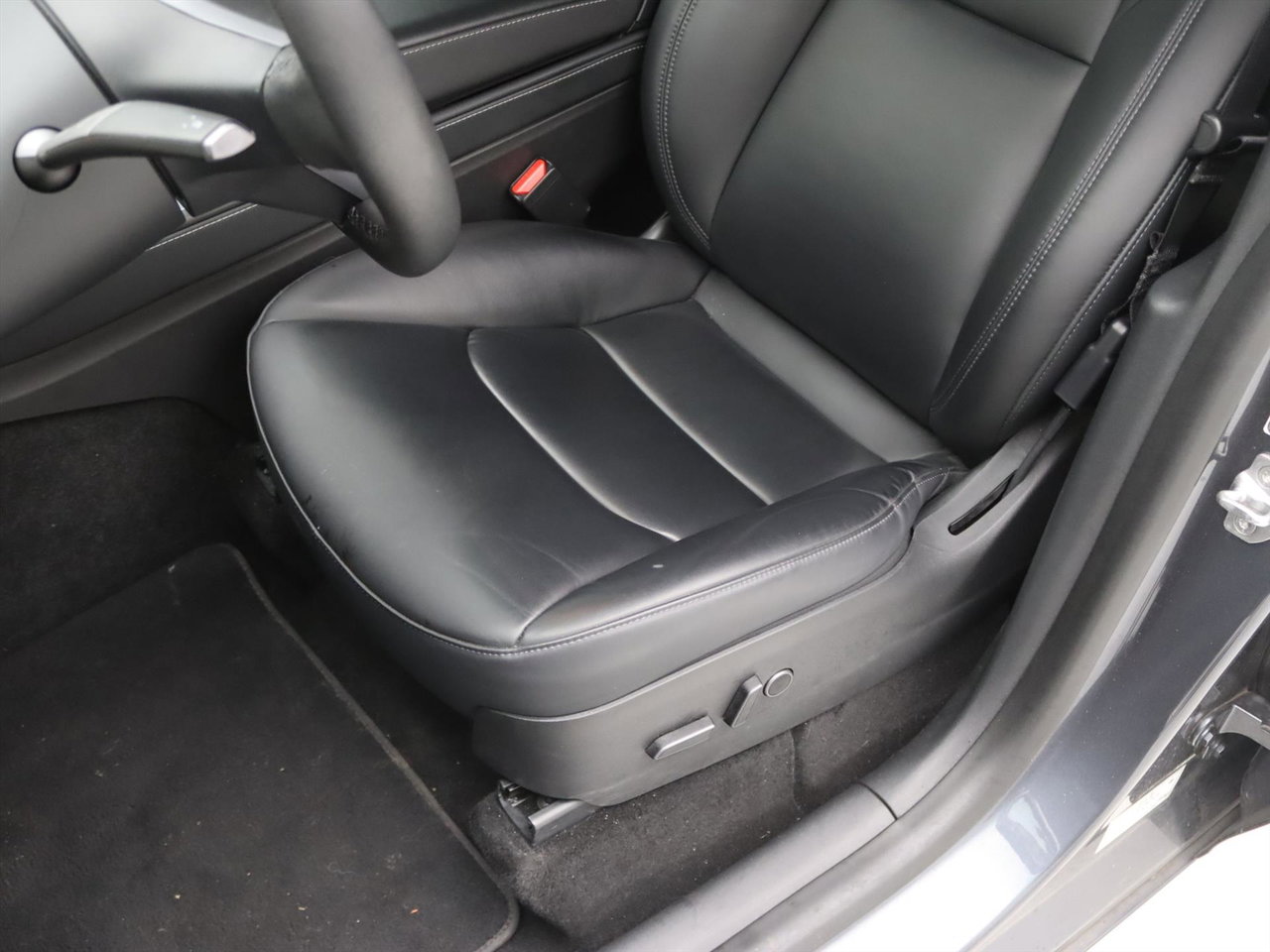 Tesla Model Y Long-Range AWD 351pk 75 kWh [ AUTOPILOT+20 INCH+533KM WLTP+PREMIUM AUDIO ] 25