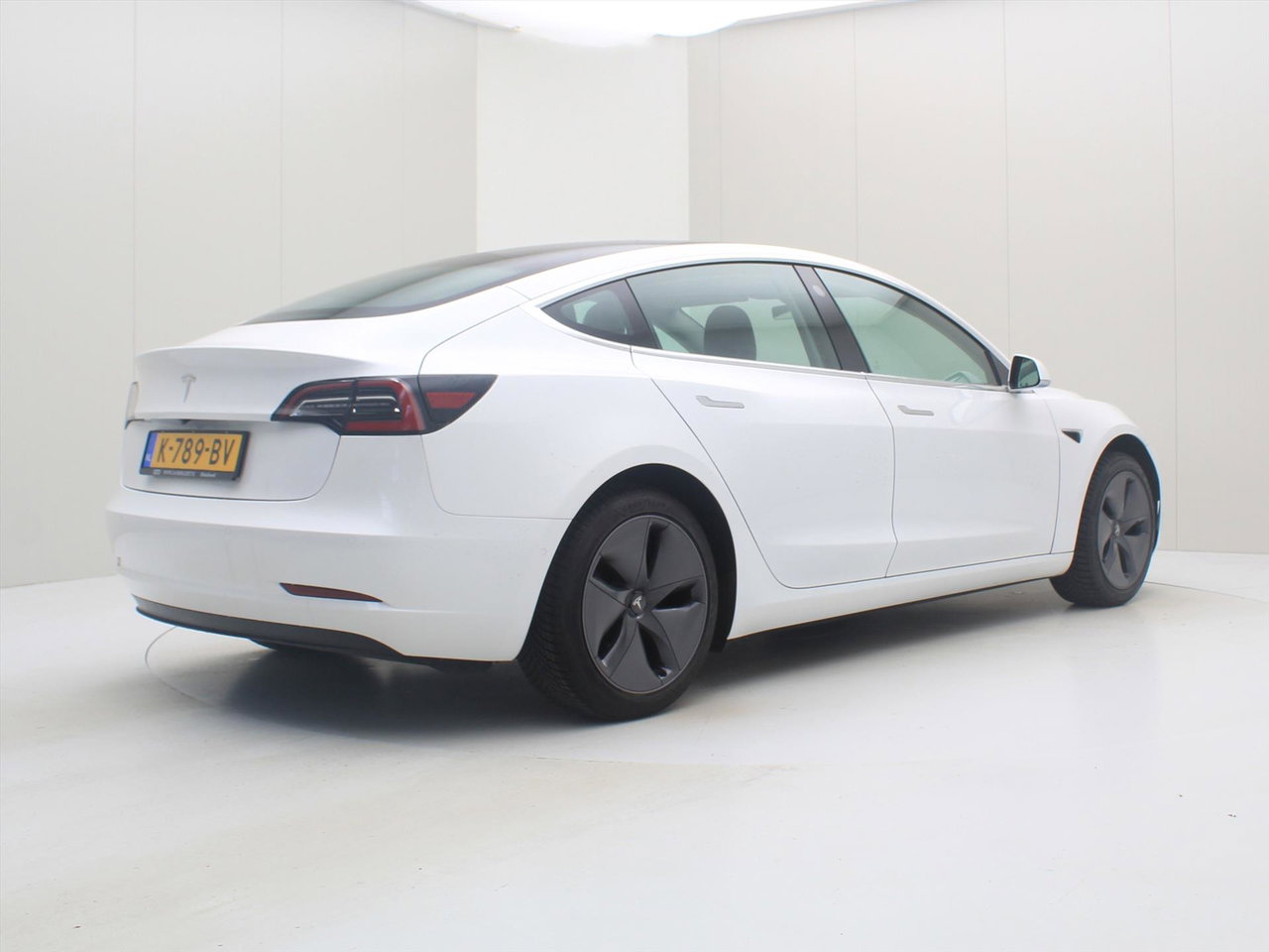 Tesla Model 3 Standard RWD Plus 92% SoH [ LFP-ACCU+AUTOPILOT+60 kWh+PREMIUM AUDIO ] 2