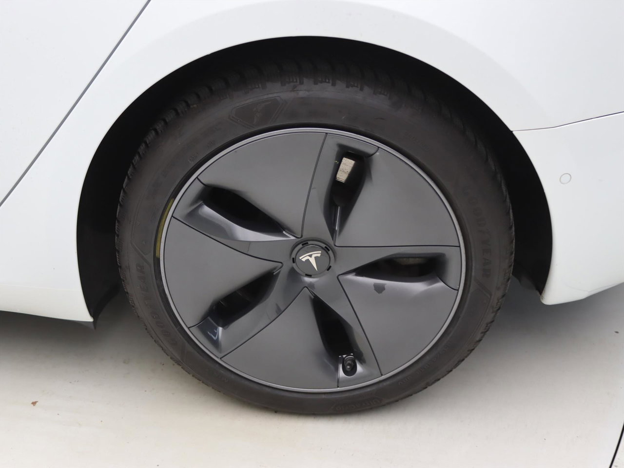 Tesla Model 3 Standard RWD Plus 92% SoH [ LFP-ACCU+AUTOPILOT+60 kWh+PREMIUM AUDIO ] 21