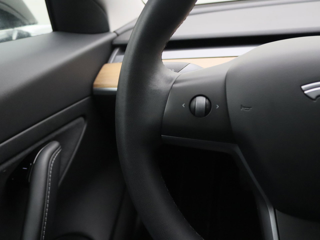 Tesla Model 3 Standard RWD Plus 91% SoH [ LFP-ACCU+AUTOPILOT+60 kWh+PREMIUM AUDIO ] 26