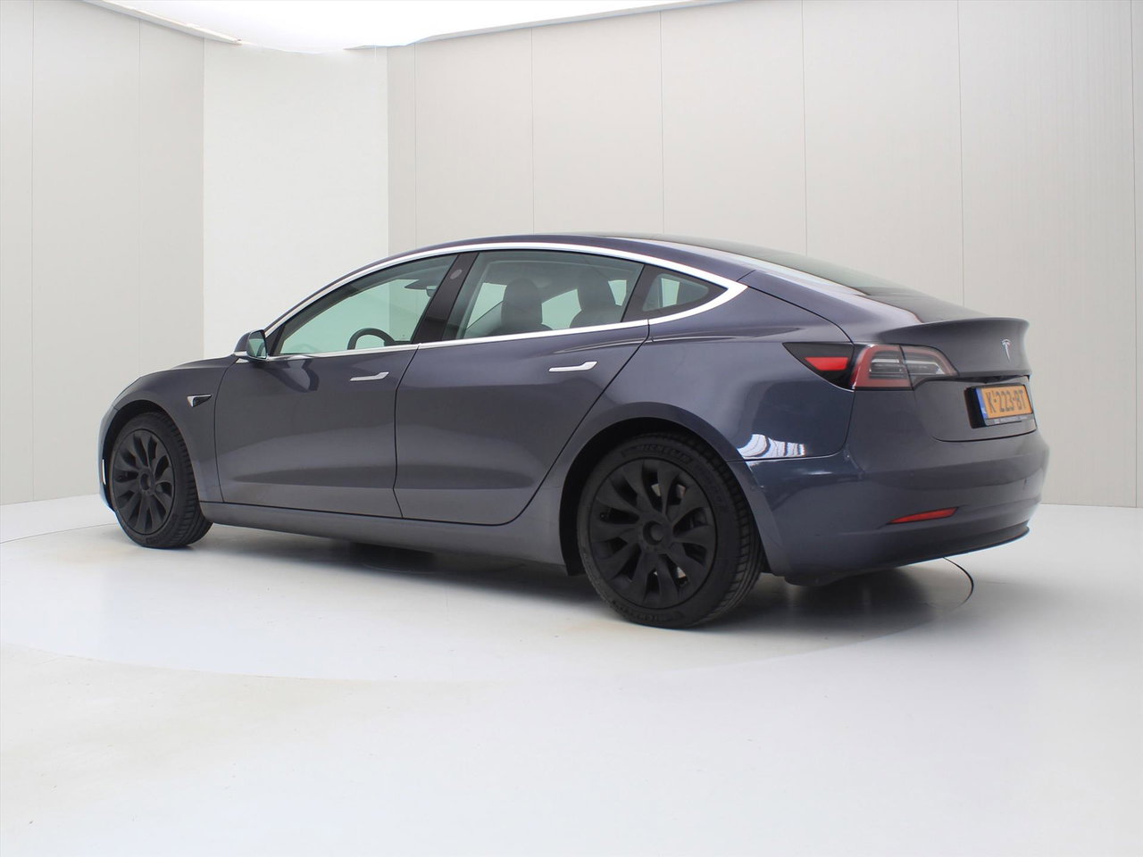 Tesla Model 3 Standard RWD Plus 89% SoH [ LFP ACCU+AUTOPILOT+60 kWh+PREMIUM AUDIO ] 4