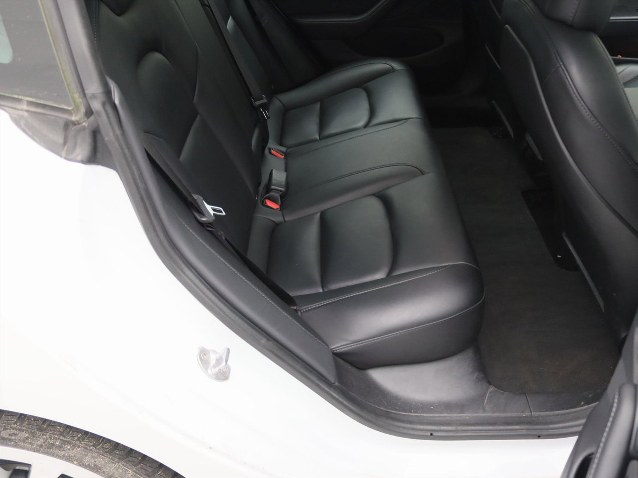 Tesla Model 3 Long-Range AWD 351pk 75 kWh 95% SoH [ FACELIFT+WARMTEPOMP+AUTOPILOT+19 INCH ] 15