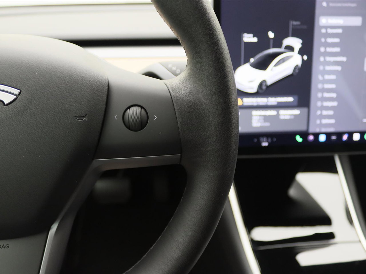 Tesla Model 3 Standard RWD Plus 94% SoH [ LFP-ACCU+AUTOPILOT+60 kWh+PREMIUM AUDIO ] 25