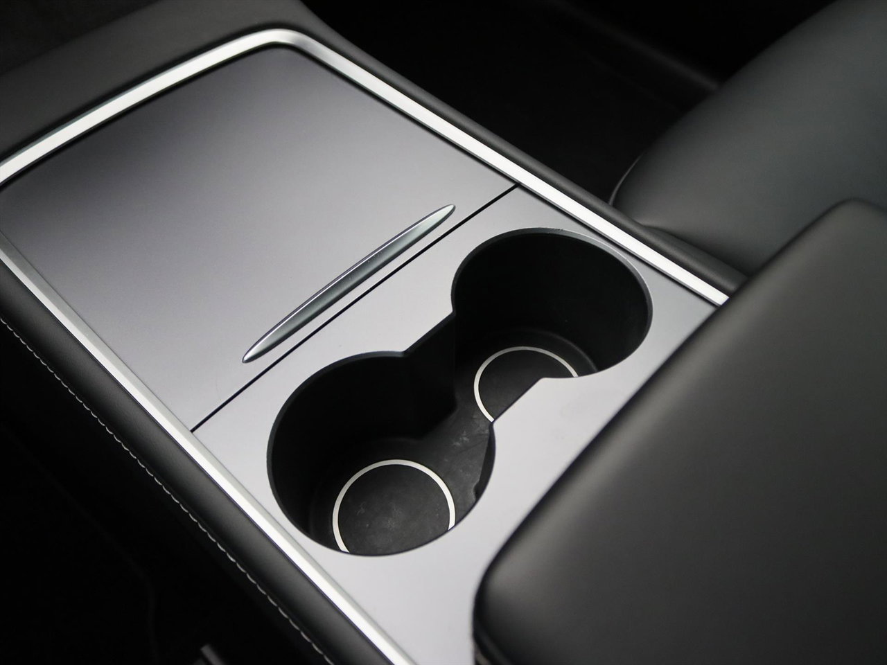 Tesla Model Y Standard RWD Plus 351pk 93% SoH [ LFP ACCU+AUTOPILOT+19 INCH+PREMIUM AUDIO ] 30
