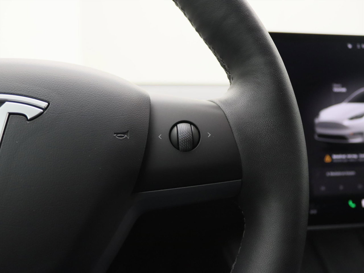 Tesla Model Y Standard RWD Plus 351pk 93% SoH [ LFP ACCU+AUTOPILOT+19 INCH+PREMIUM AUDIO ] 21