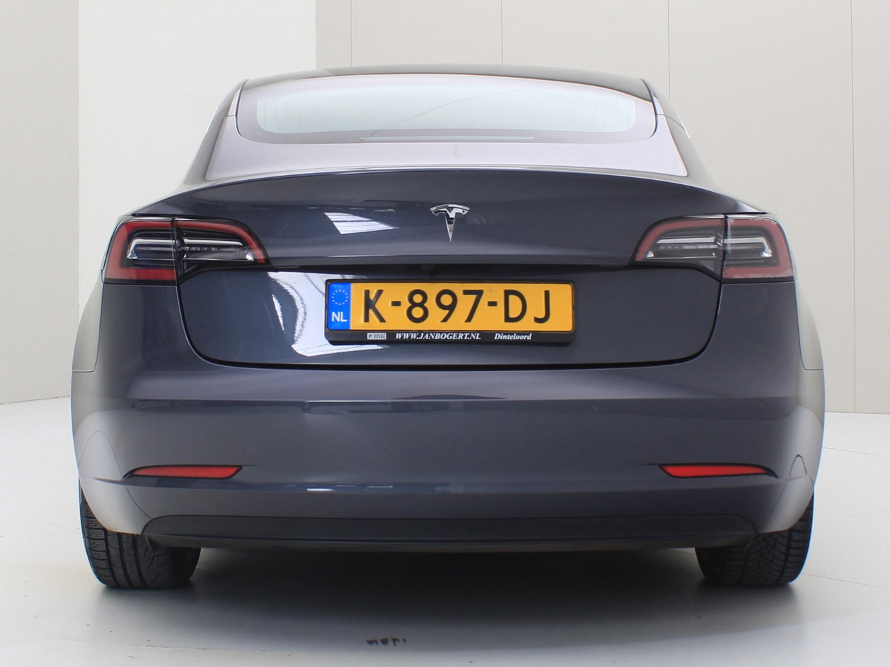Tesla Model 3 Standard RWD Plus [ LFP ACCU+AUTOPILOT+19 INCH+PREMIUM AUDIO ] 6