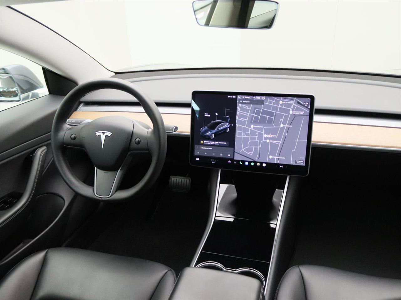 Tesla Model 3 Standard RWD Plus [ LFP ACCU+AUTOPILOT+19 INCH+PREMIUM AUDIO ] 8