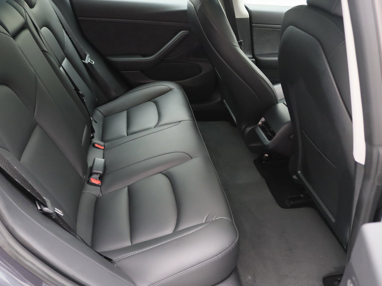 Tesla Model 3 Standard RWD Plus [ LFP ACCU+AUTOPILOT+19 INCH+PREMIUM AUDIO ] 13