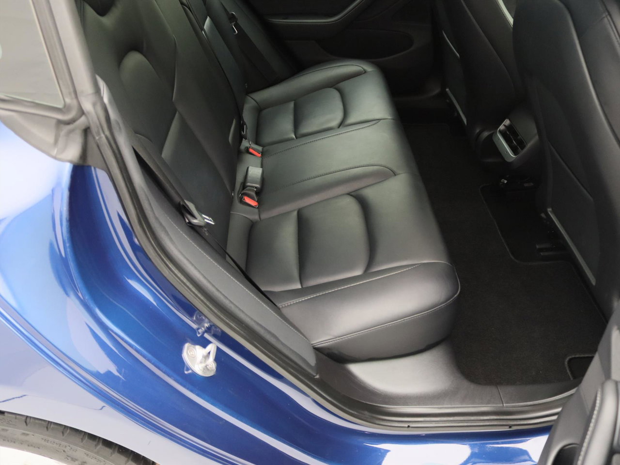 Tesla Model 3 Long-Range AWD 351pk 75 kWh 90.9% SoH FACELIFT [ FSD+19 INCH+WARMTEPOMP+PREMIUM AUDIO ] 16