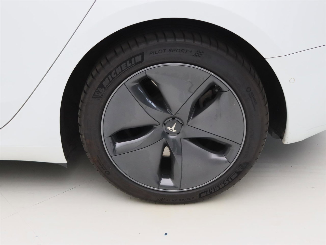 Tesla Model 3 Standard RWD Plus 99% SoH [ LFP ACCU+AUTOPILOT+60 kWh+PREMIUM AUDIO ] 22