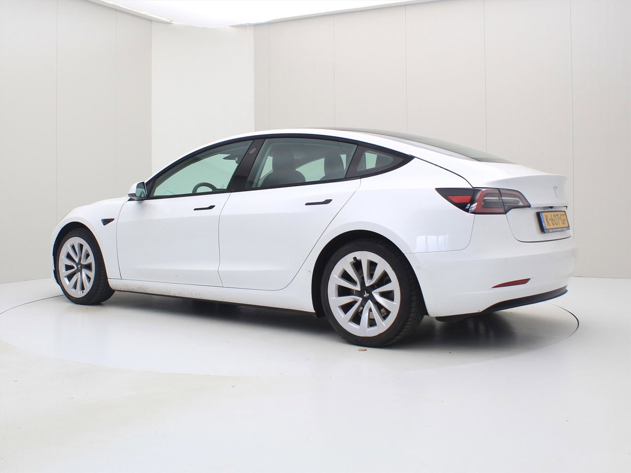 Tesla Model 3 Long-Range AWD 351pk 75 kWh 91.8% SoH FACELIFT [ WARMTEPOMP+ENHANCED AUTOPILOT+620KM WLTP+PREMIUM AUDIO ] 4