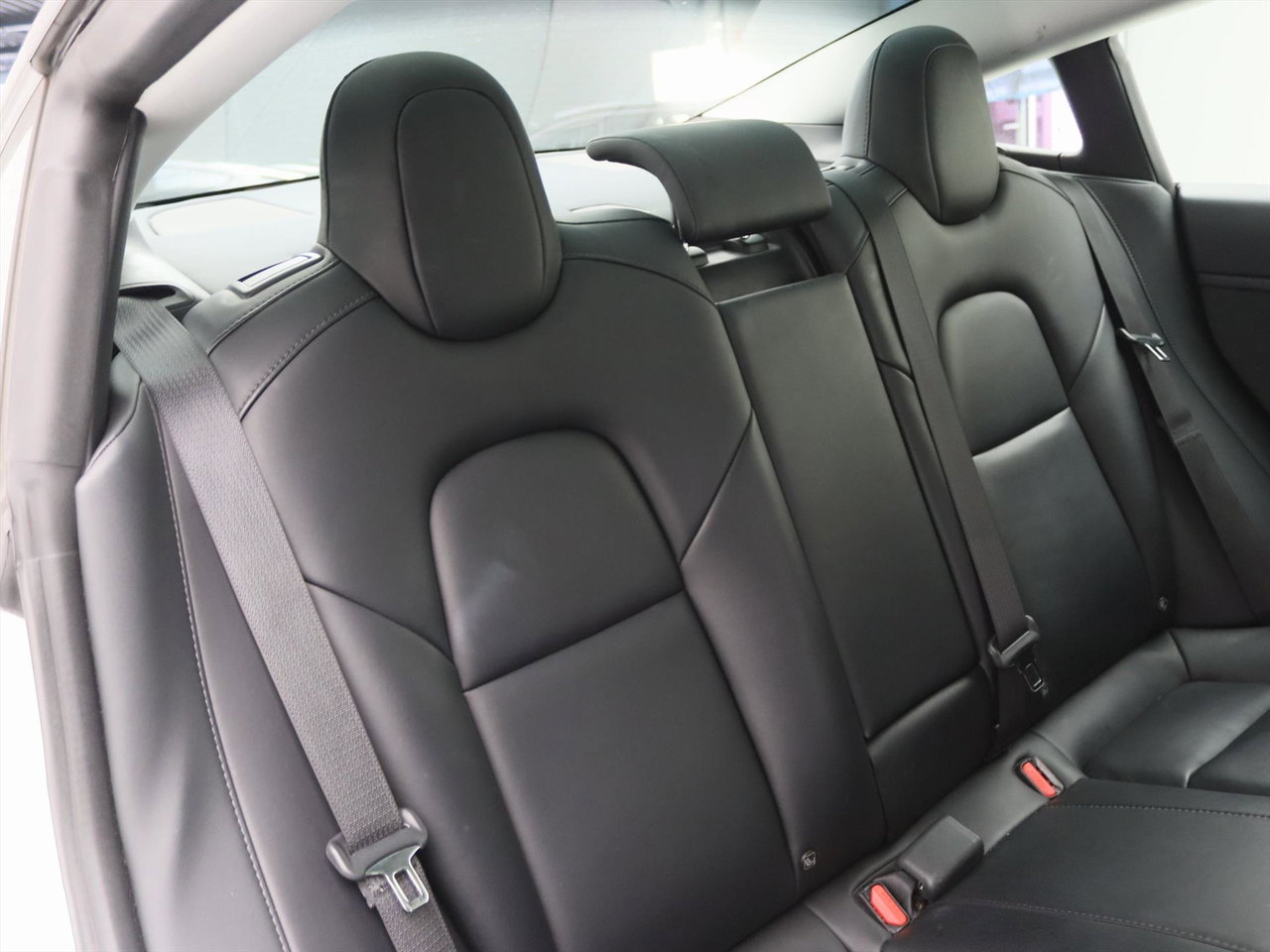 Tesla Model 3 Long-Range AWD 351pk 75 kWh 91.8% SoH FACELIFT [ WARMTEPOMP+ENHANCED AUTOPILOT+620KM WLTP+PREMIUM AUDIO ] 17