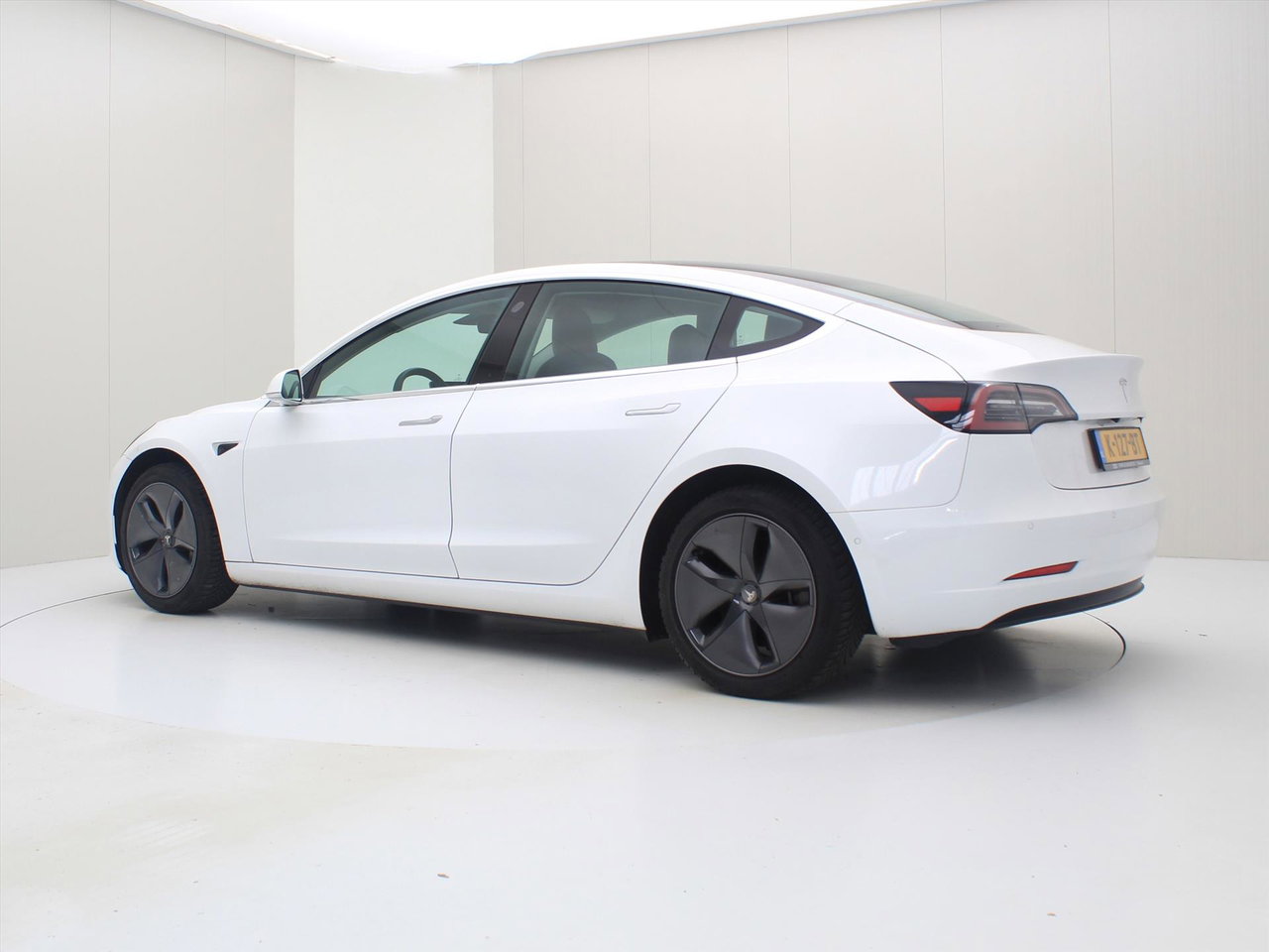 Tesla Model 3 Standard RWD Plus 92% SoH [ LFP ACCU+AUTOPILOT+60 kWh+PREMIUM AUDIO ] 4