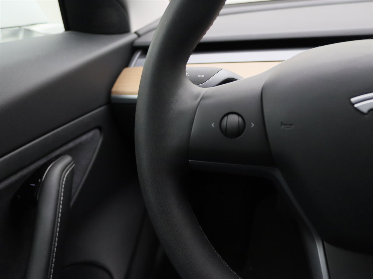Tesla Model 3 Standard RWD Plus 92% SoH [ LFP ACCU+AUTOPILOT+60 kWh+PREMIUM AUDIO ] 23