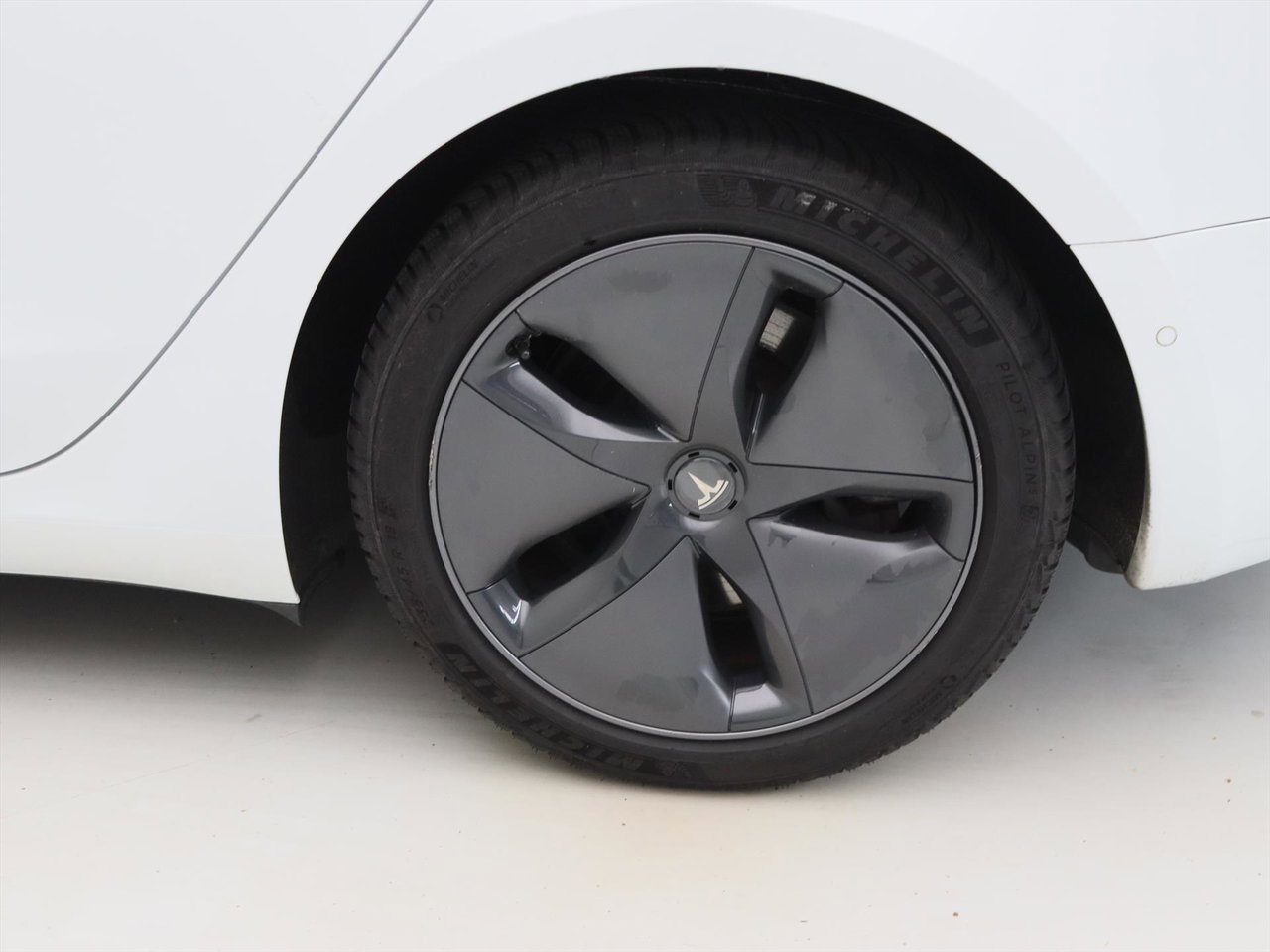 Tesla Model 3 Standard RWD Plus [ TREKHAAK+LFP-ACCU+AUTOPILOT+60 kWh+PREMIUM AUDIO ] 22