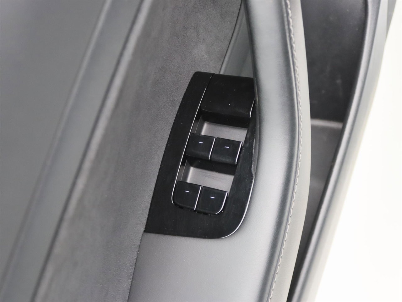 Tesla Model 3 Standard RWD Plus [ TREKHAAK+LFP-ACCU+AUTOPILOT+60 kWh+PREMIUM AUDIO ] 23
