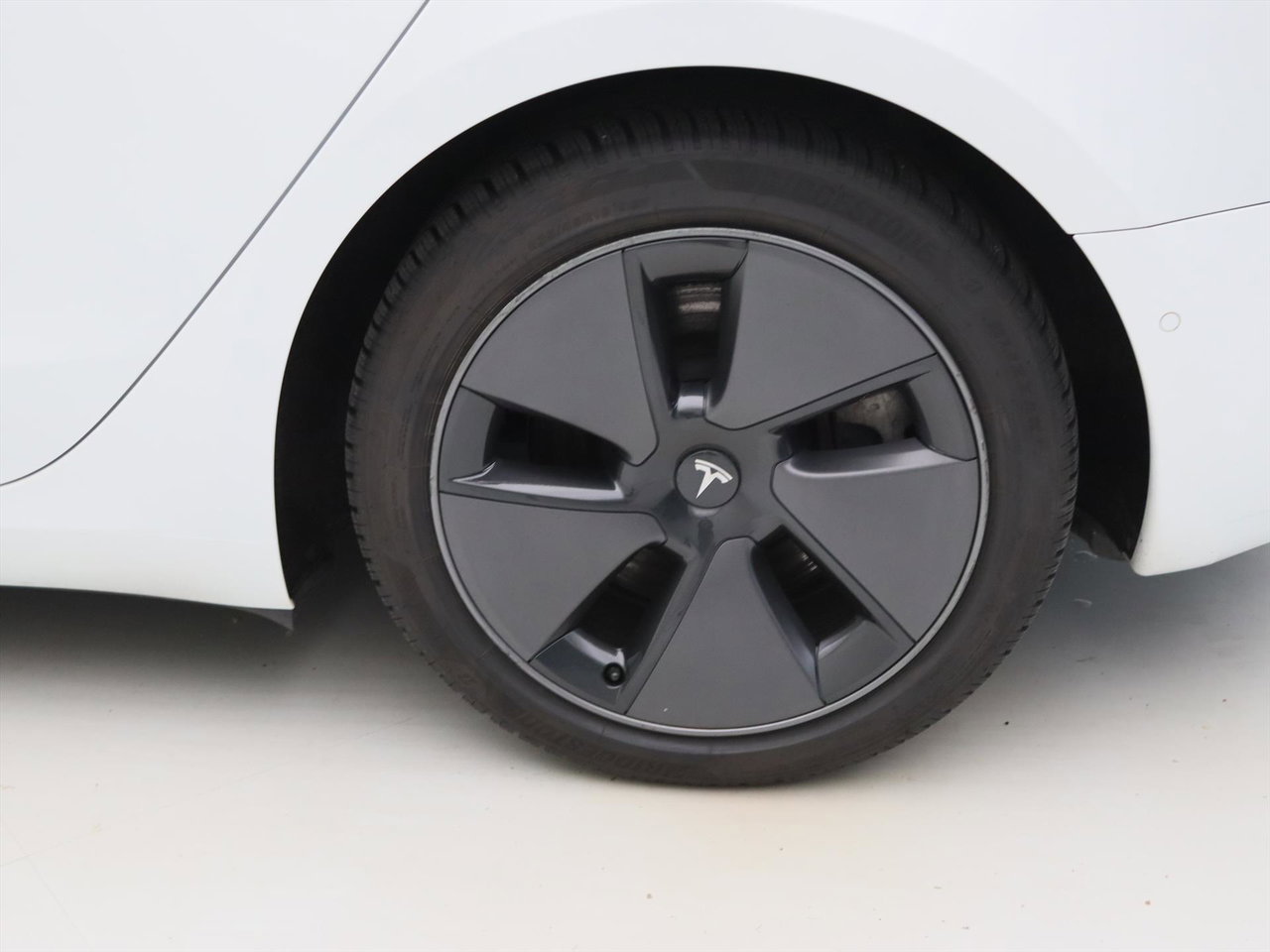 Tesla Model 3 Long-Range AWD 351pk 75 kWh 91.4% SoH FACELIFT [ WARMTEPOMP+AUTOPILOT+620KM WLTP+PREMIUM AUDIO ] 22