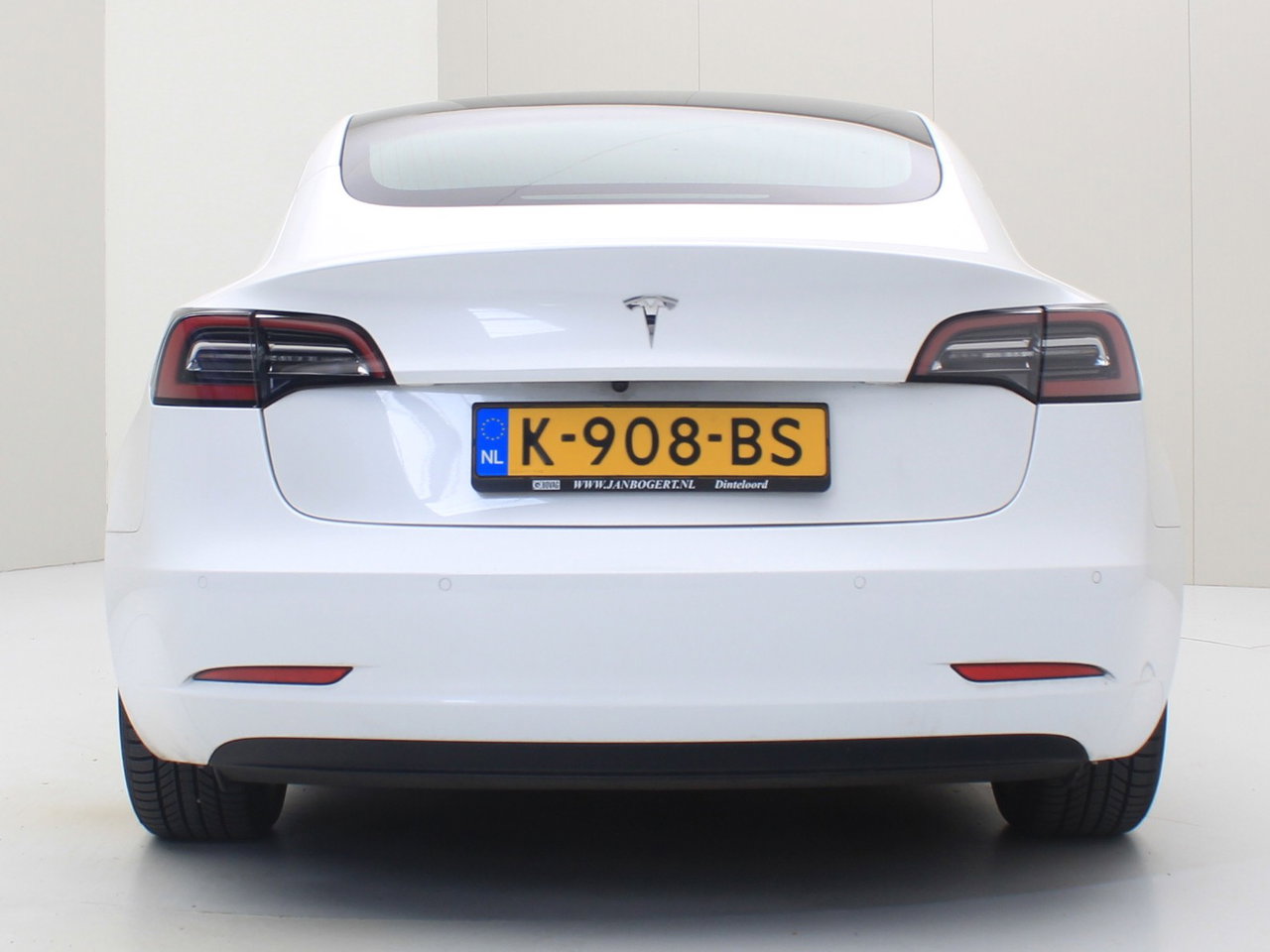 Tesla Model 3 Standard RWD Plus [ LFP-ACCU+AUTOPILOT+60 kWh+PREMIUM AUDIO ] 6
