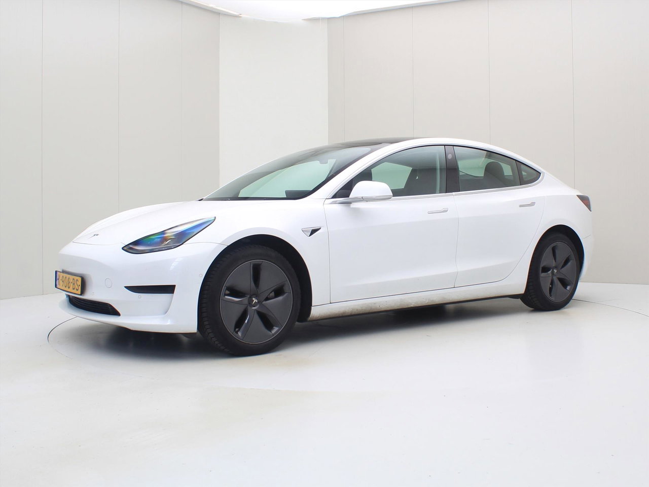 Tesla Model 3 Standard RWD Plus [ LFP-ACCU+AUTOPILOT+60 kWh+PREMIUM AUDIO ] 7