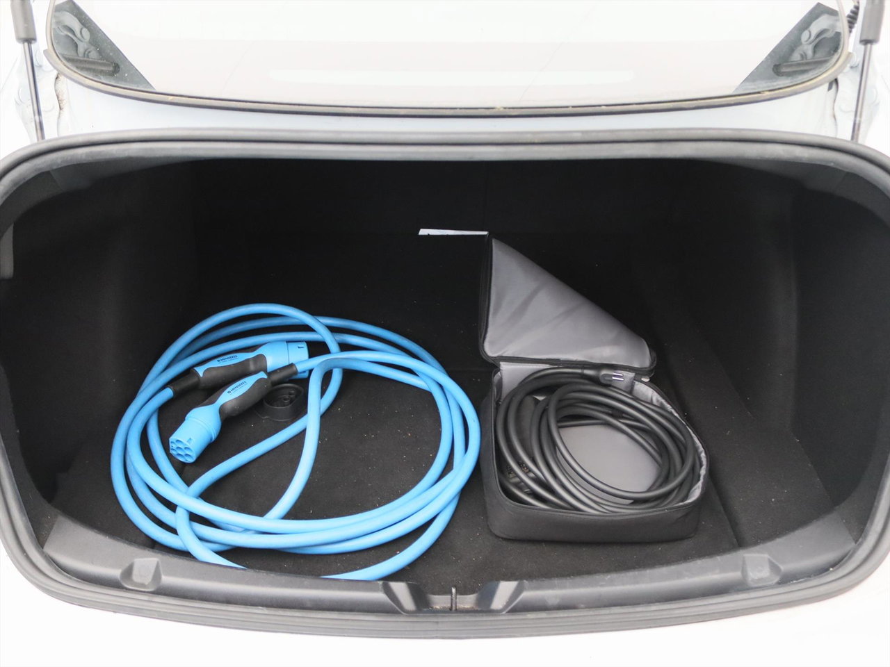 Tesla Model 3 Standard RWD Plus [ LFP-ACCU+AUTOPILOT+60 kWh+PREMIUM AUDIO ] 9