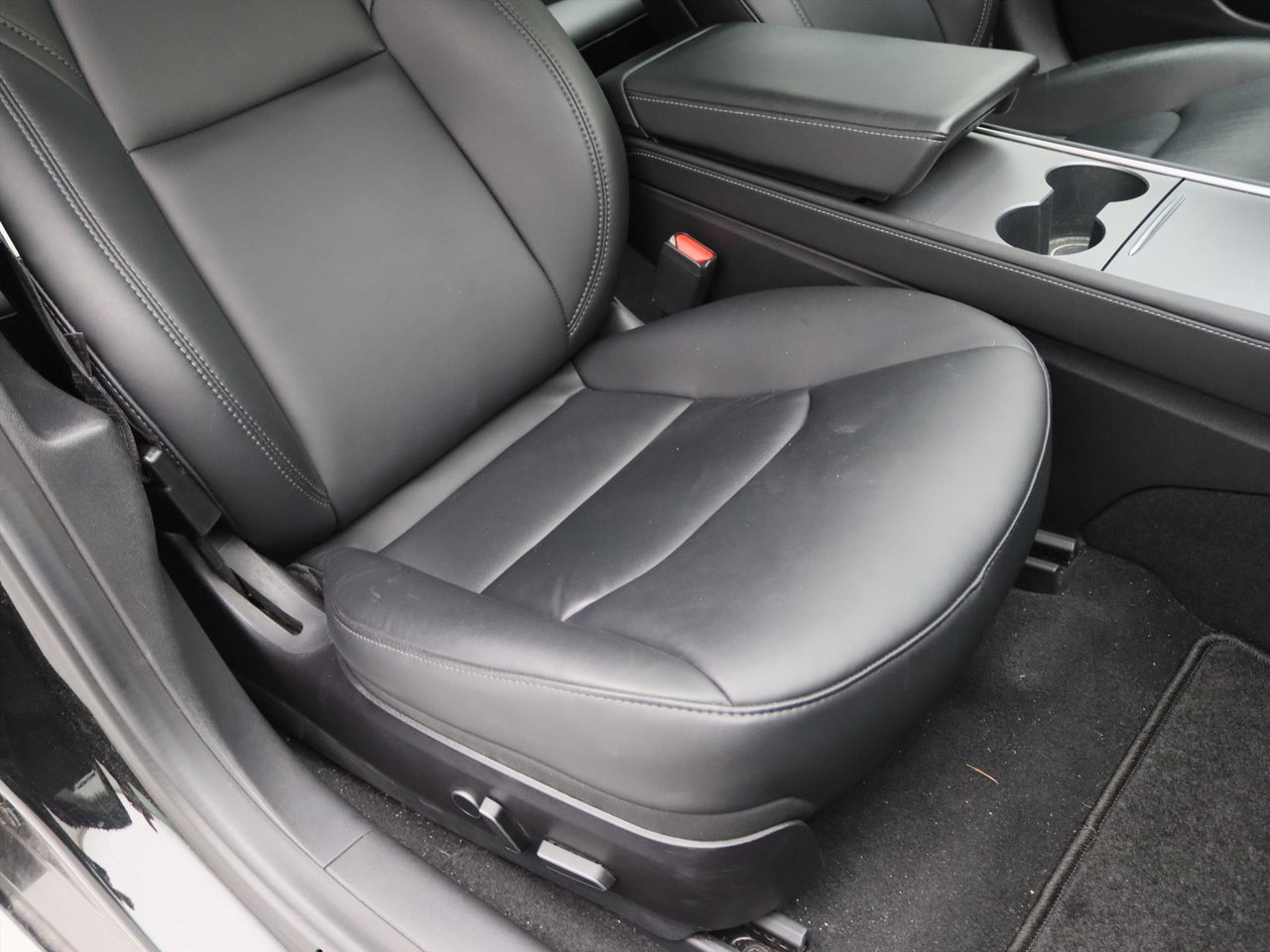 Tesla Model 3 Standard RWD Plus [ FACELIFT+TREKHAAK+AUTOPILOT+60 kWh+PREMIUM AUDIO ] 20