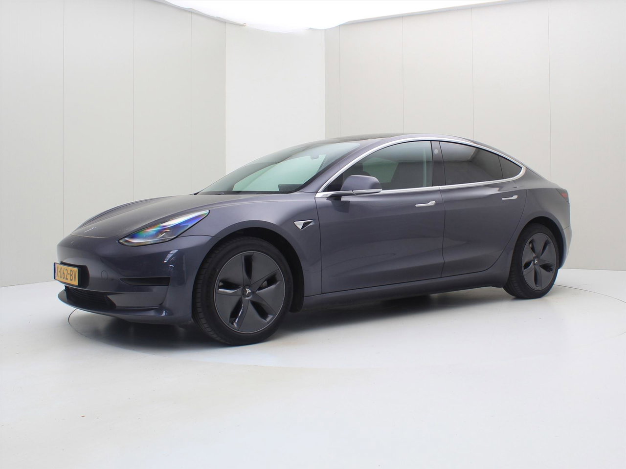 Tesla Model 3 Standard RWD Plus [ LFP-ACCU+AUTOPILOT+60 kWh+PREMIUM AUDIO ] 7