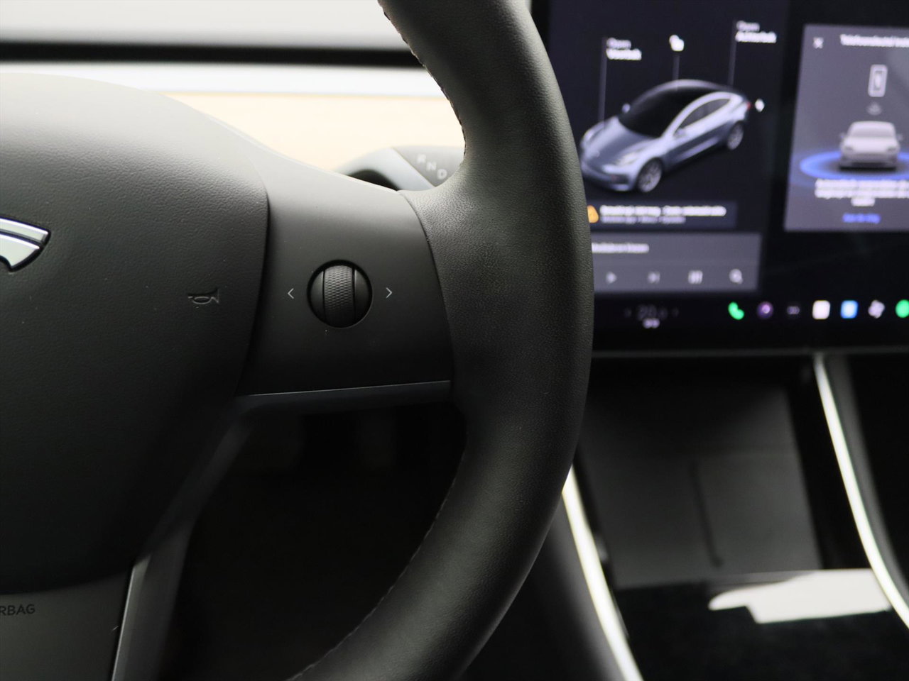 Tesla Model 3 Standard RWD Plus [ LFP-ACCU+AUTOPILOT+60 kWh+PREMIUM AUDIO ] 27