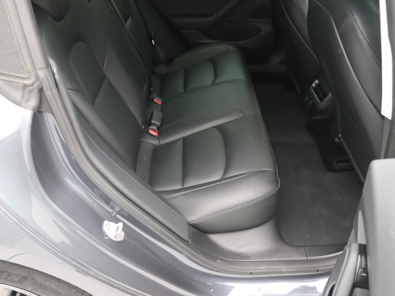 Tesla Model 3 Standard RWD Plus [ LFP-ACCU+AUTOPILOT+60 kWh+PREMIUM AUDIO ] 14
