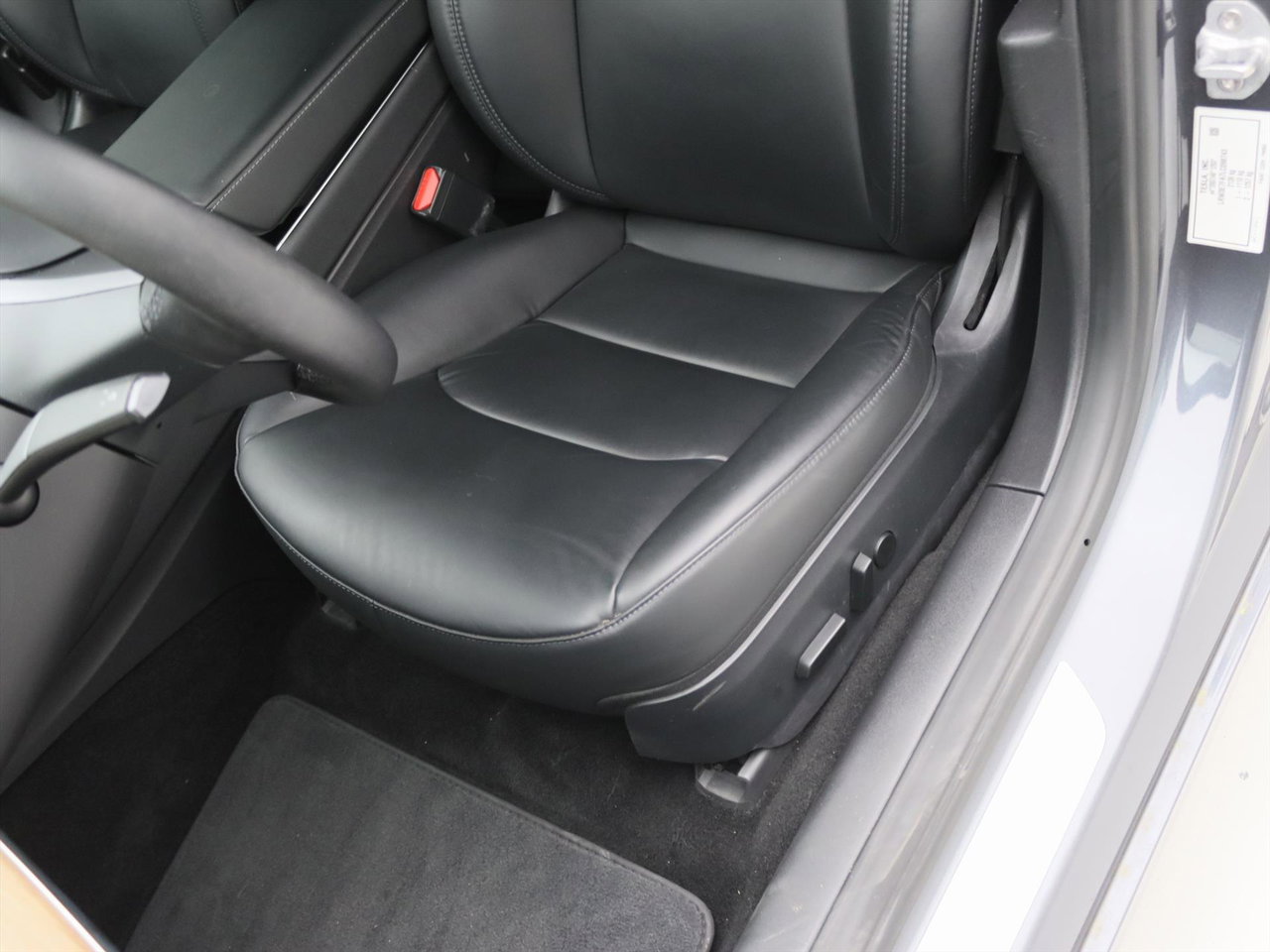 Tesla Model 3 Standard RWD Plus [ LFP-ACCU+AUTOPILOT+60 kWh+PREMIUM AUDIO ] 24