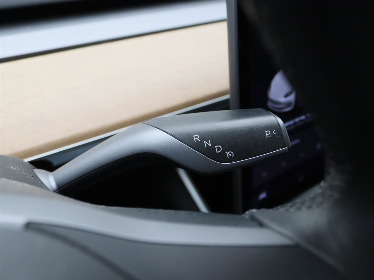 Tesla Model 3 Standard RWD Plus [ TREKHAAK+LFP-ACCU+AUTOPILOT+60 kWh+PREMIUM AUDIO ] 25