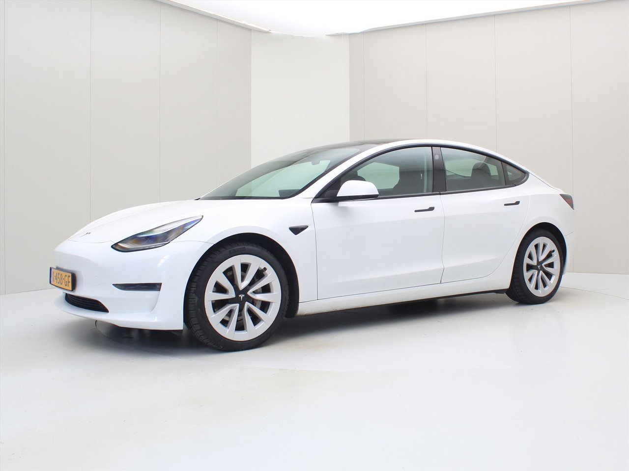 Tesla Model 3 Long-Range AWD 351pk 75 kWh 95% SoH FACELIFT [ WARMTEPOMP+AUTOPILOT+19 INCH ] 7
