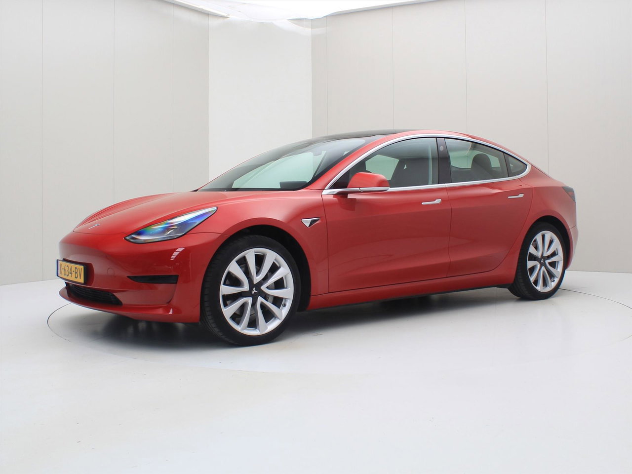 Tesla Model 3 Standard RWD Plus [ LFP-ACCU+AUTOPILOT+60 kWh+PREMIUM AUDIO ] 7