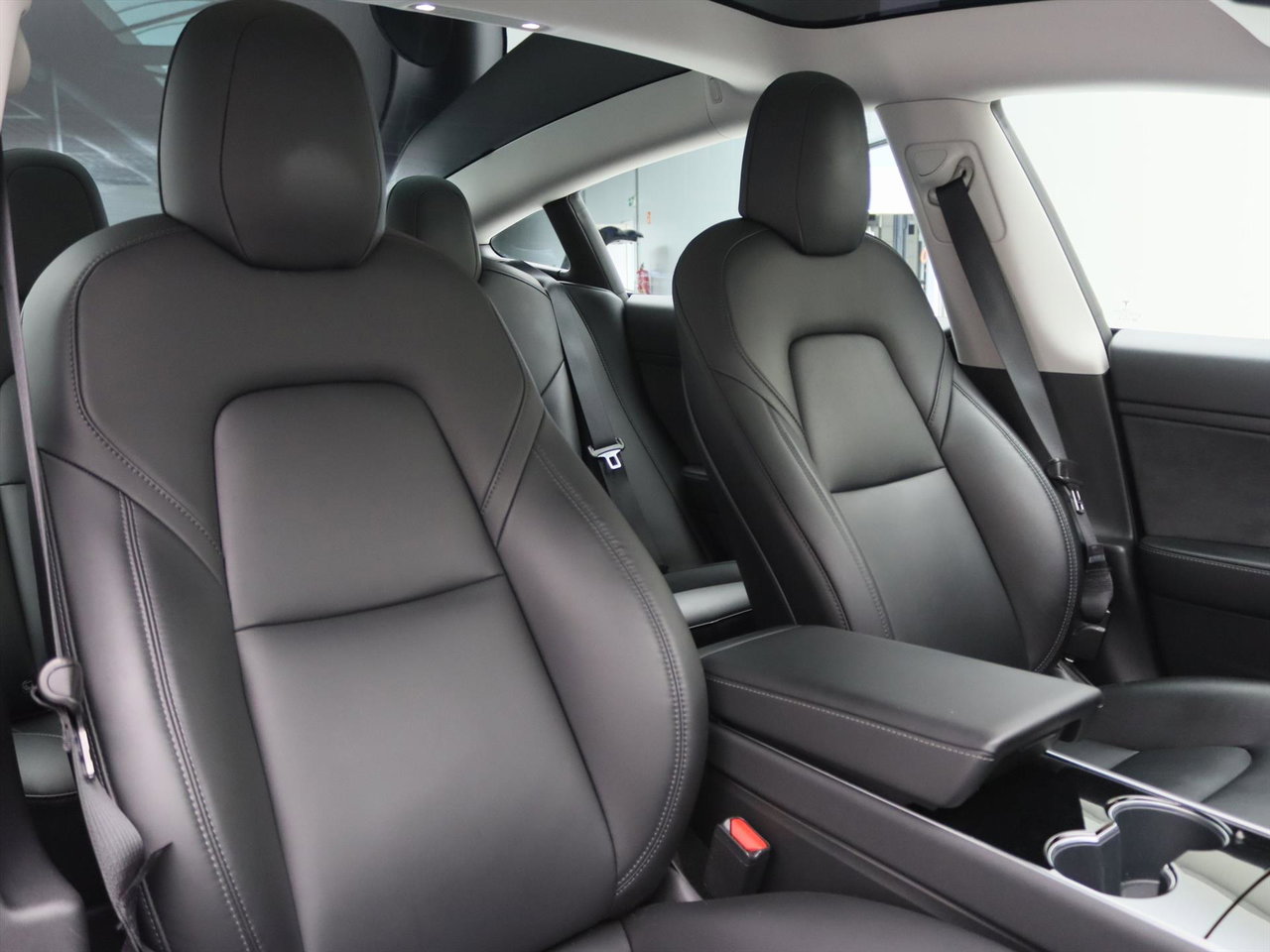 Tesla Model 3 Standard RWD Plus [ LFP-ACCU+AUTOPILOT+60 kWh+PREMIUM AUDIO ] 14