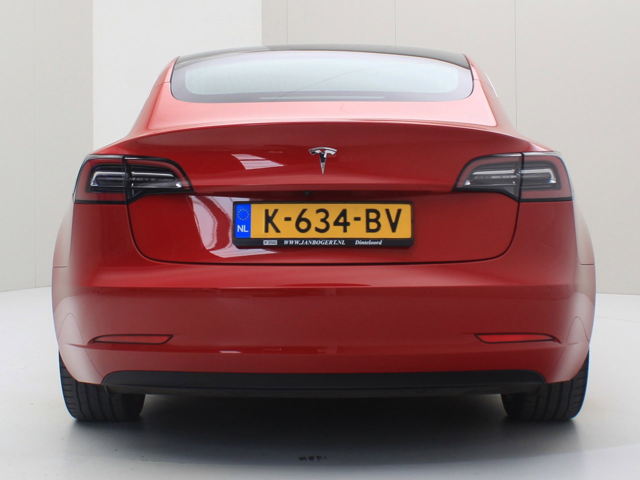 Tesla Model 3 Standard RWD Plus [ LFP-ACCU+AUTOPILOT+60 kWh+PREMIUM AUDIO ] 6