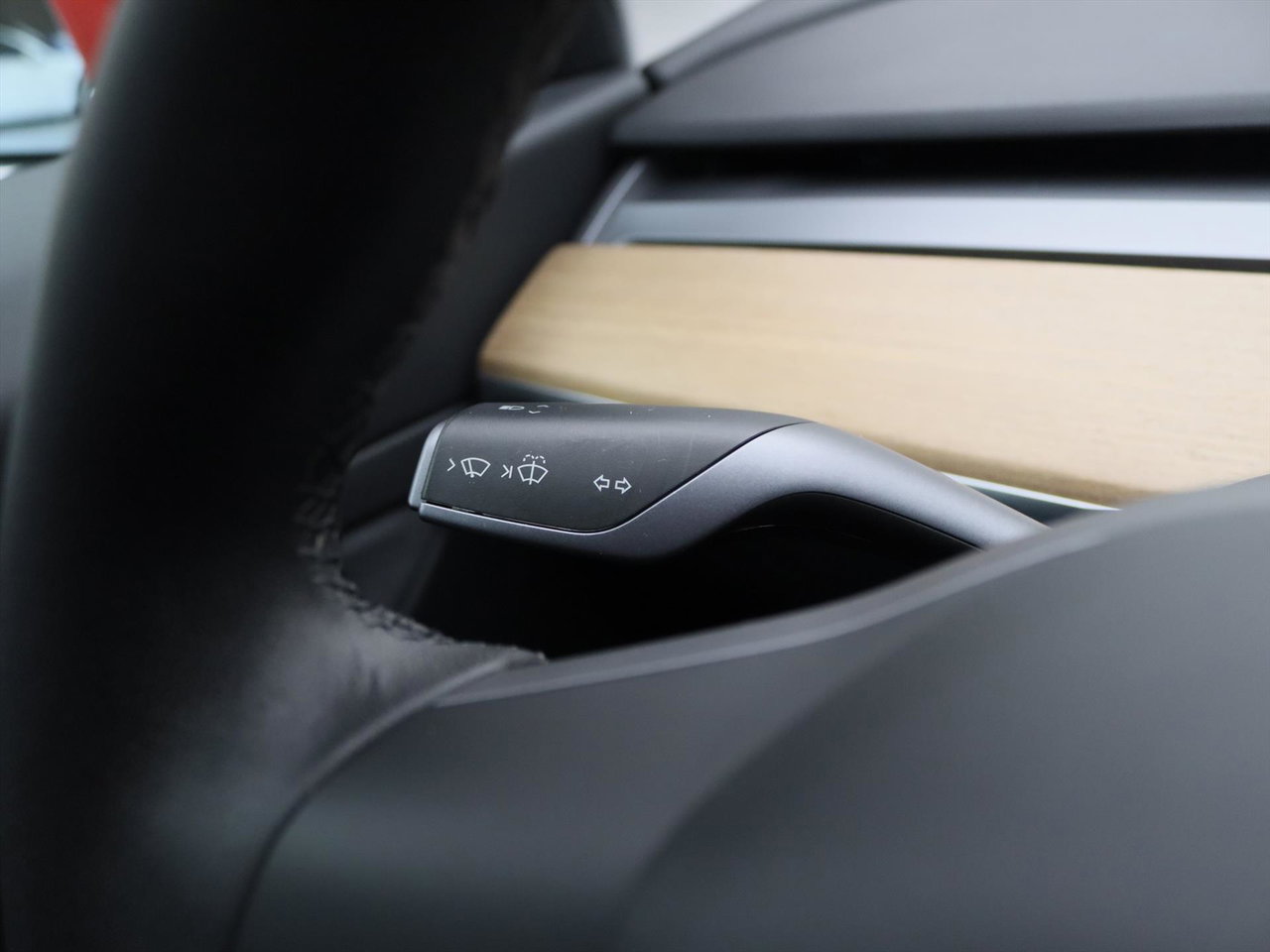 Tesla Model 3 Standard RWD Plus [ LFP-ACCU+AUTOPILOT+60 kWh+PREMIUM AUDIO ] 23