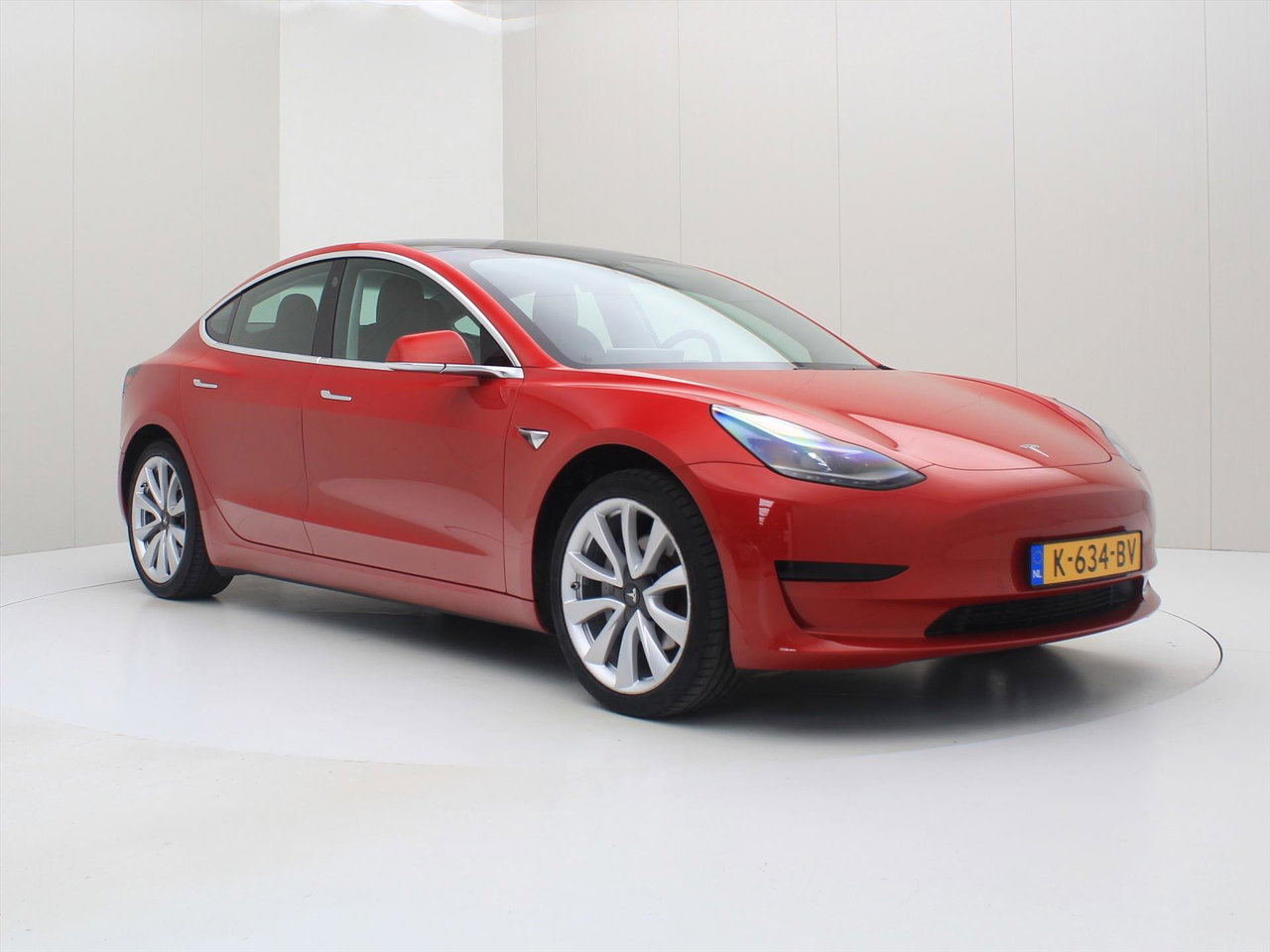 Tesla Model 3 Standard RWD Plus [ LFP-ACCU+AUTOPILOT+60 kWh+PREMIUM AUDIO ] 4